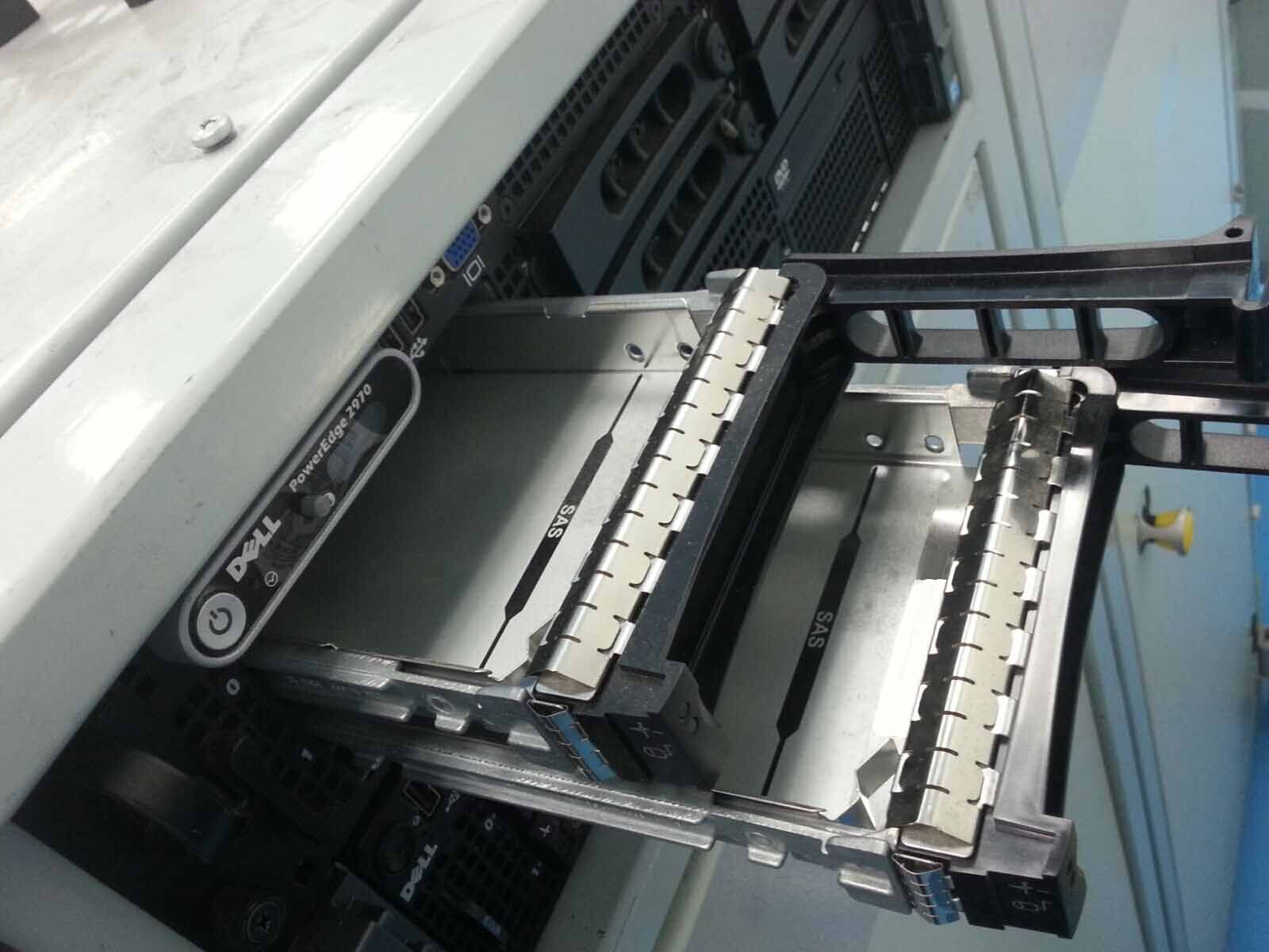 图为 已使用的 DELL Poweredge 2970 待售