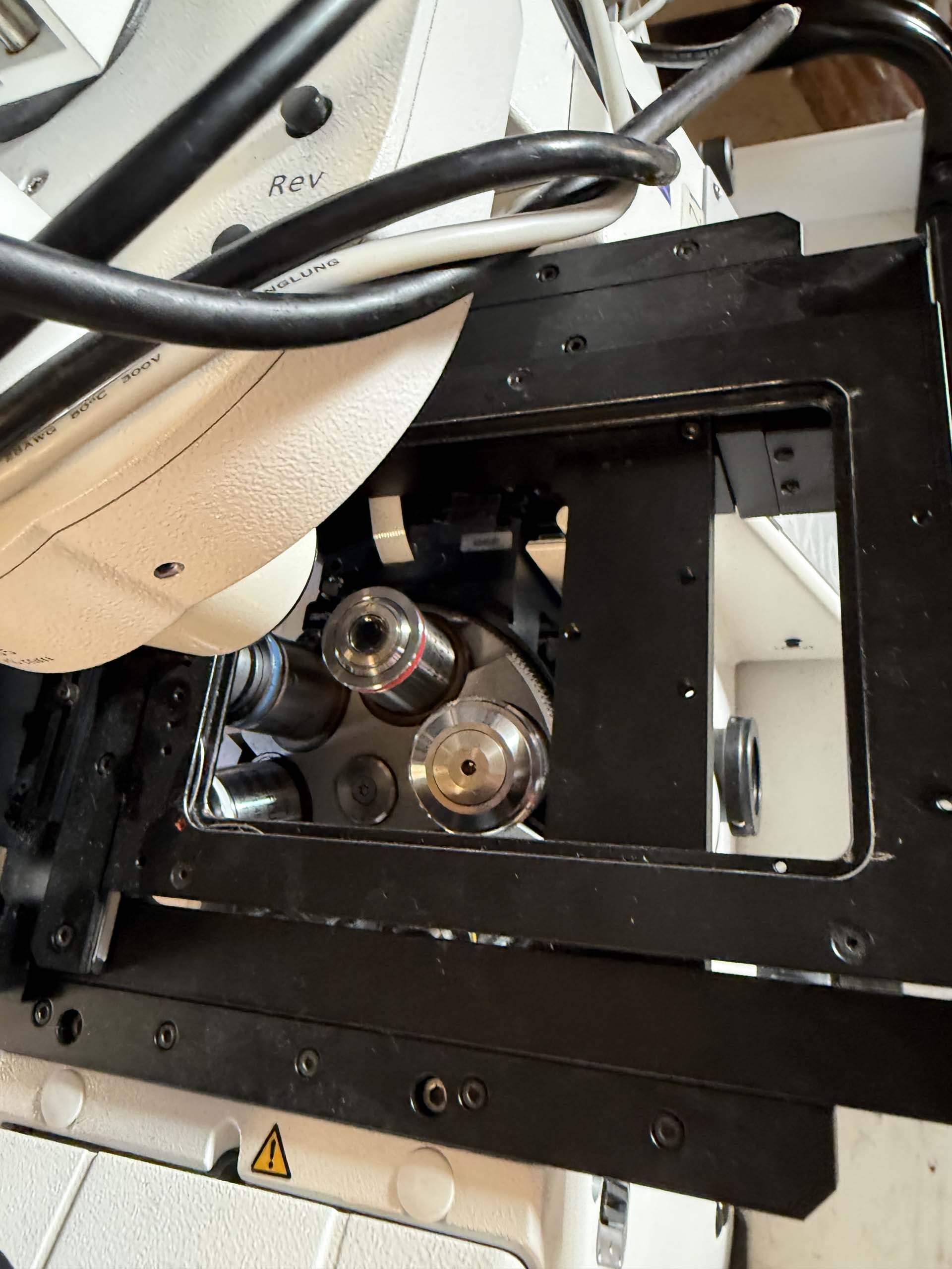 フォト（写真） 使用される DENTON VACUUM Desk V 販売のために
