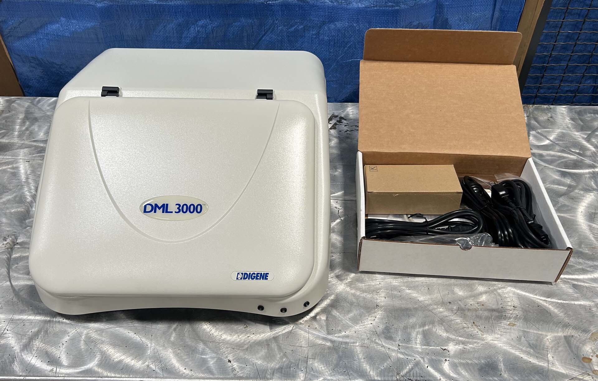 Photo Utilisé DIGENE DML 3000 À vendre