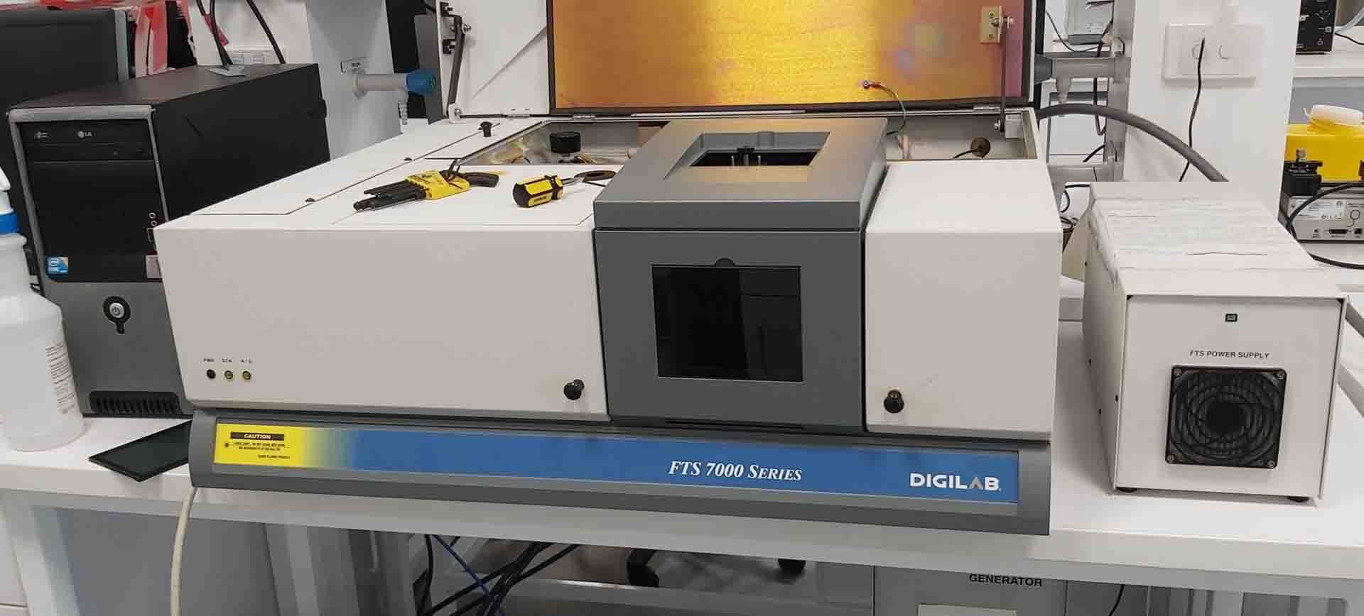 Photo Used DIGILAB FTS 7000 For Sale
