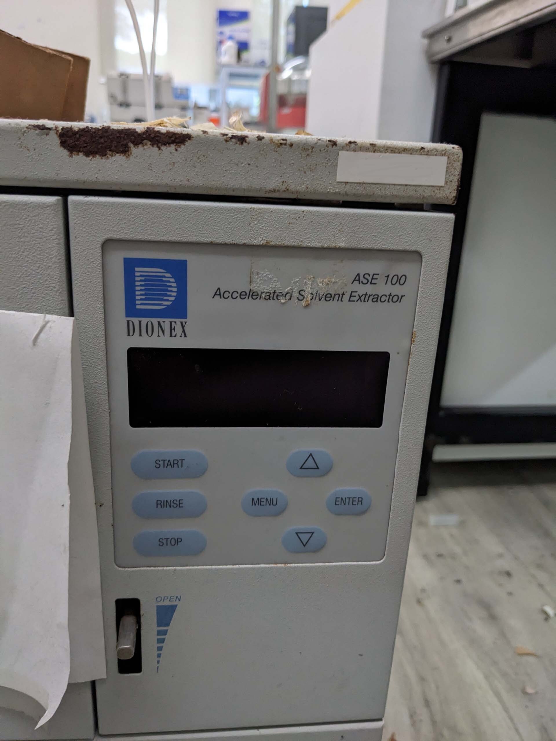 Photo Used DIONEX ASE 100 For Sale