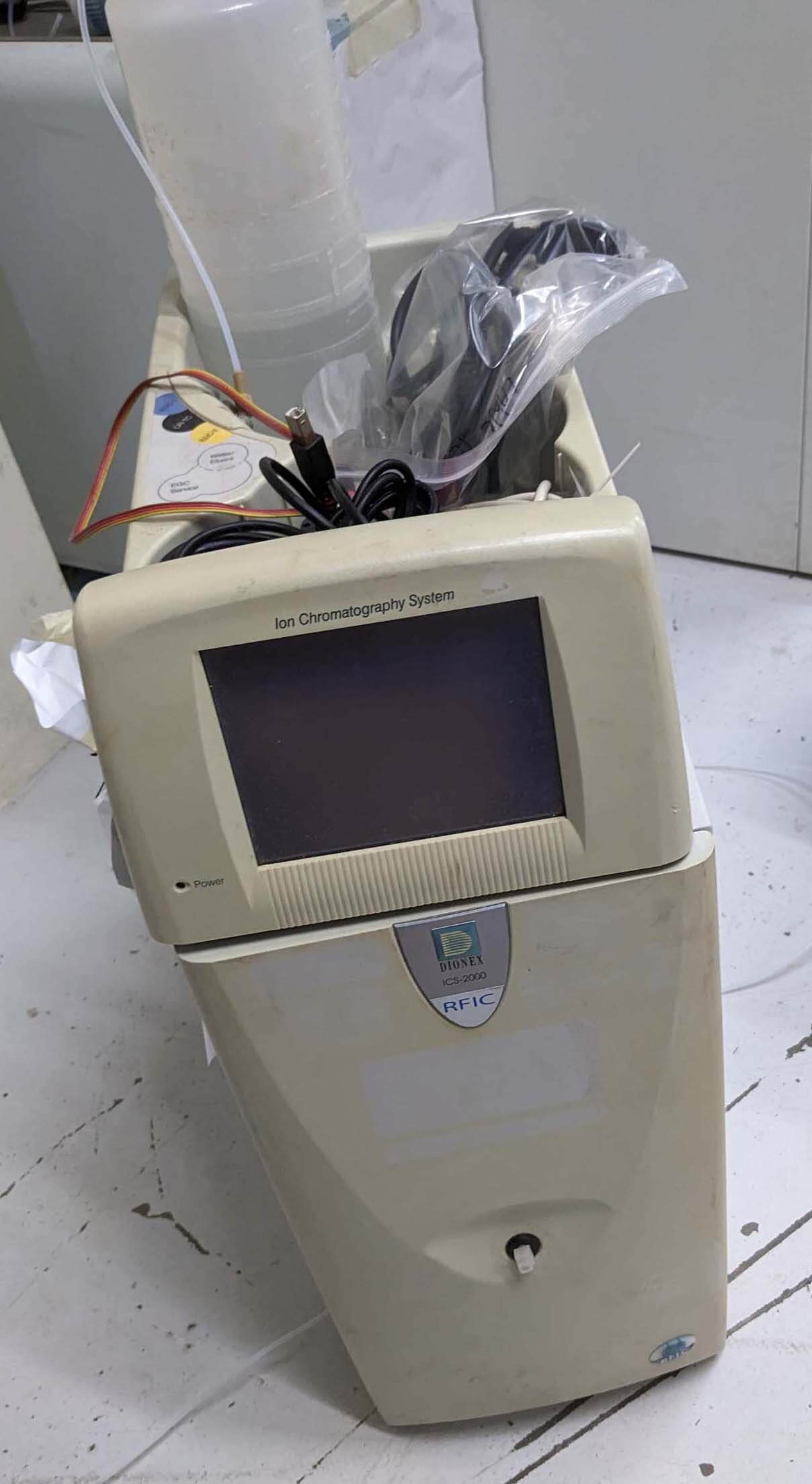 Photo Used DIONEX ICS-2000 For Sale