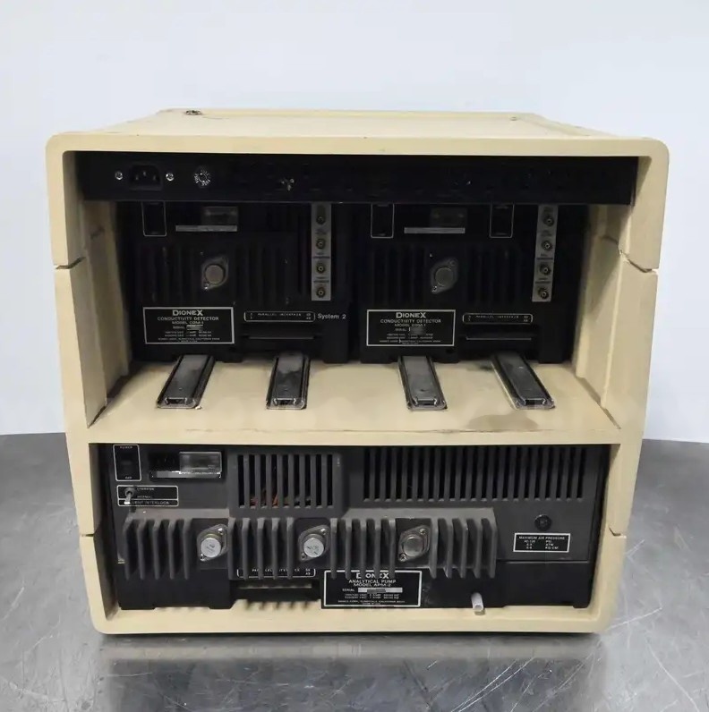 Photo Utilisé DIONEX System À vendre