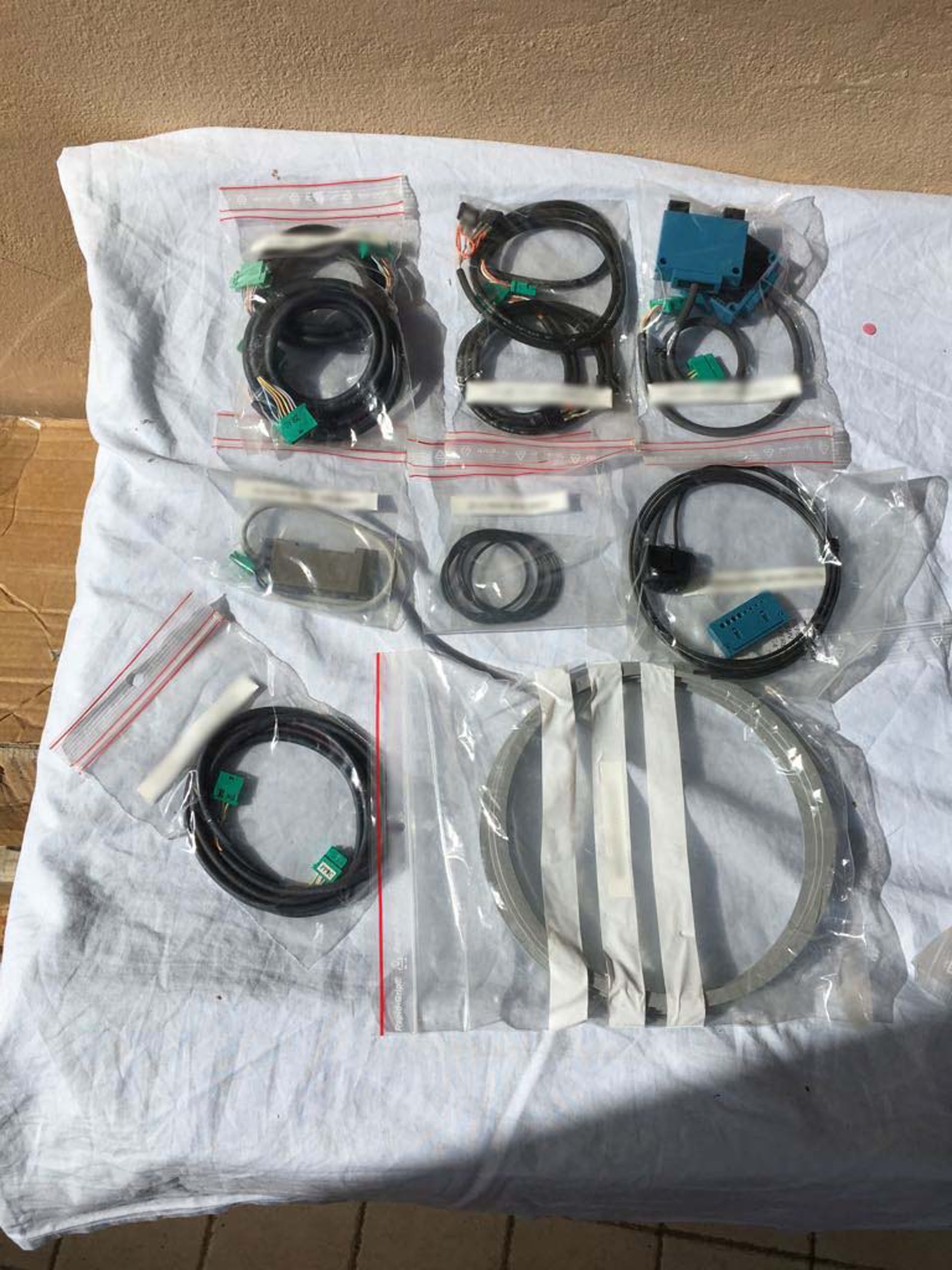 Photo Used DISCO Spare parts for DFD 651 For Sale