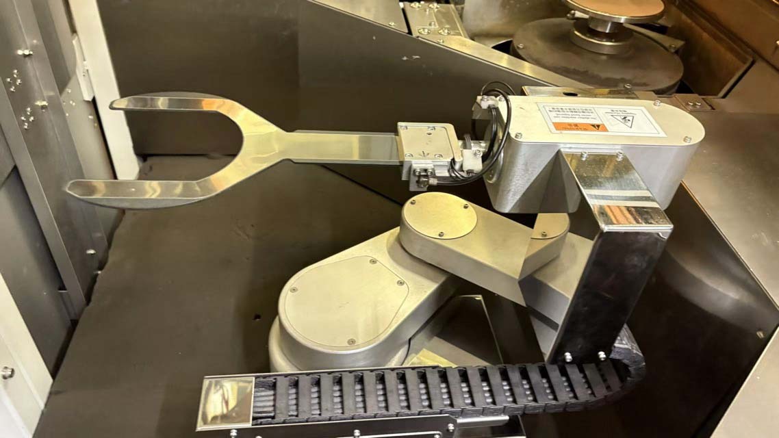 Photo Used DISCO DFG 8560 For Sale
