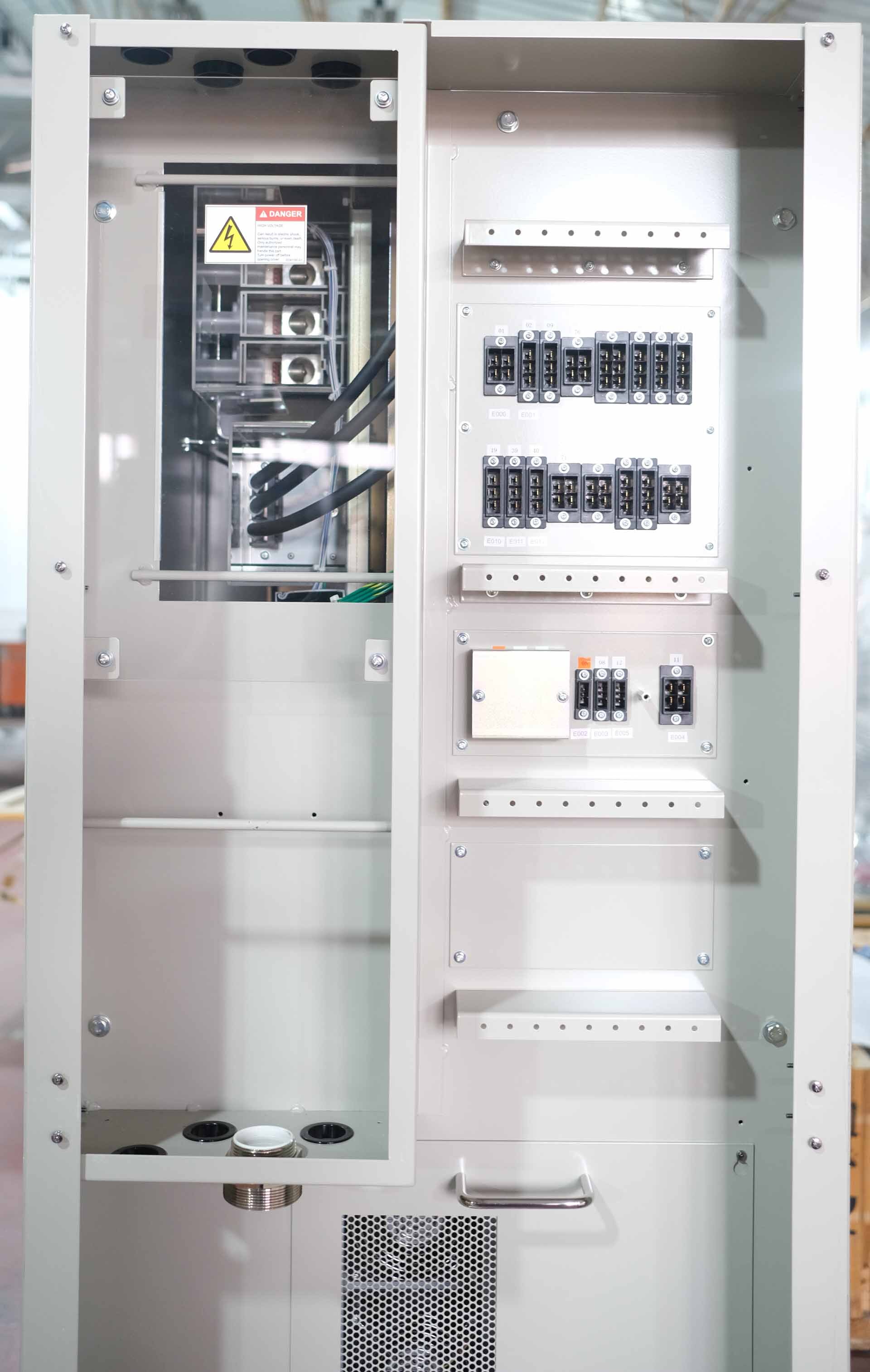 Photo Used DNS / DAINIPPON Power boxes for SS-3000 For Sale