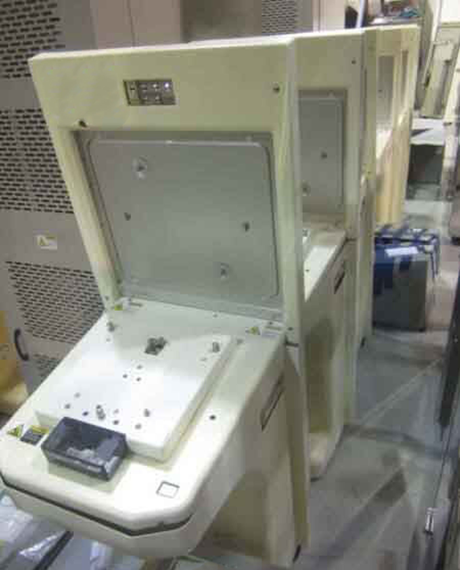 DNS / DAINIPPON SS-3000-AR Scrubber Used for sale price #9388189, 2007 ...