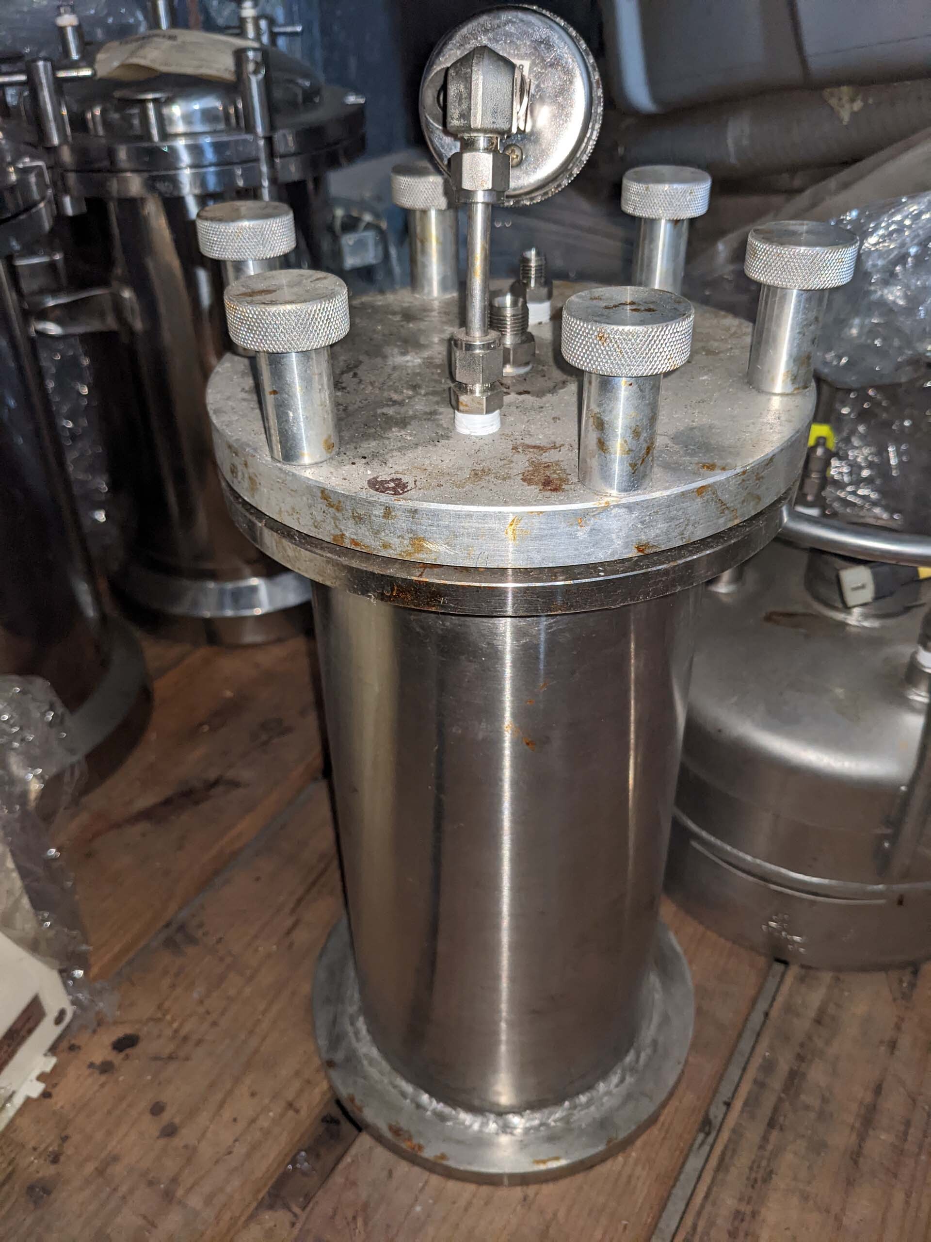 Photo Used DNS / DAINIPPON Canister for JMSC 19 For Sale