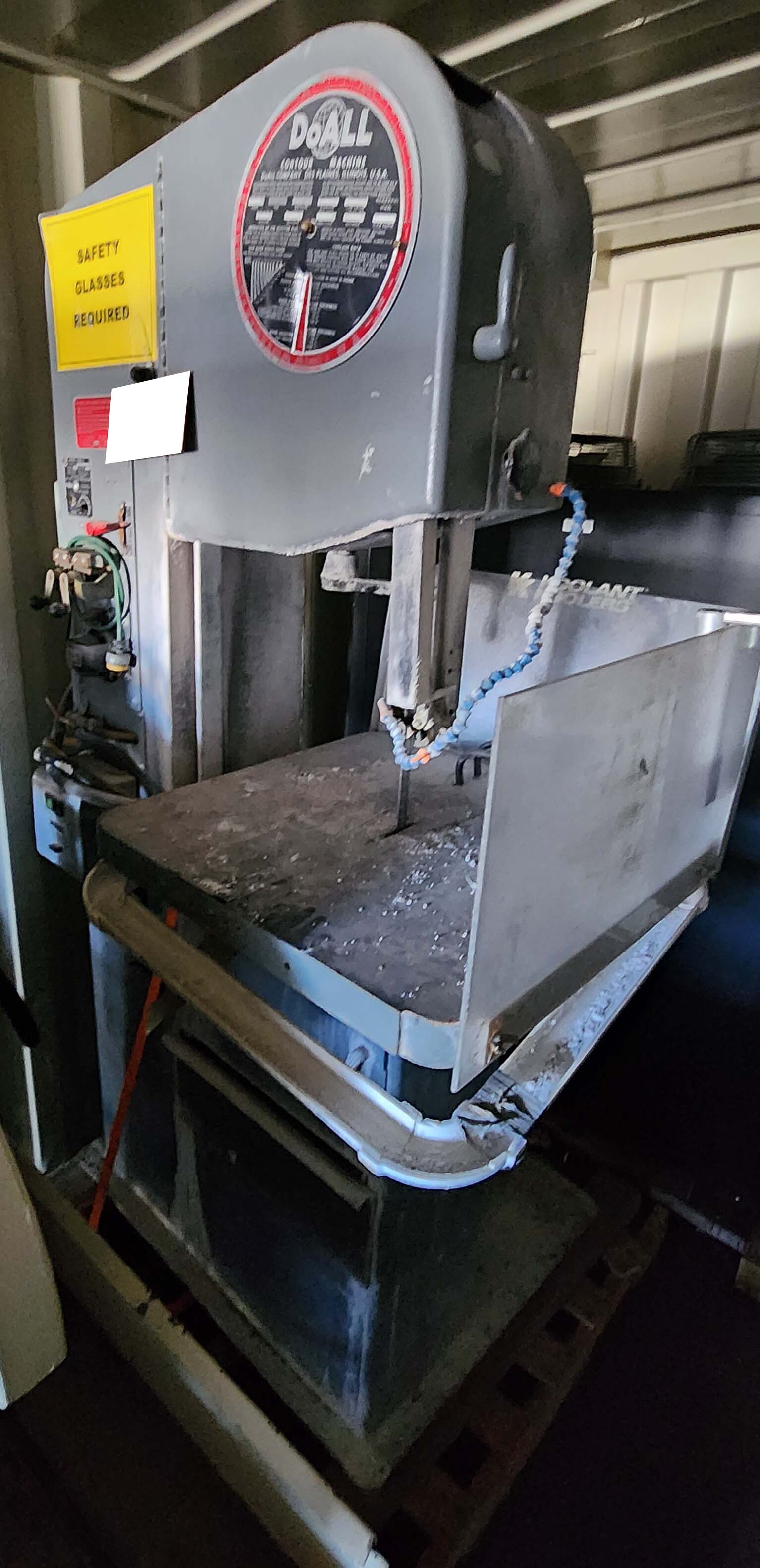 フォト（写真） 使用される DOALL Band saw 販売のために
