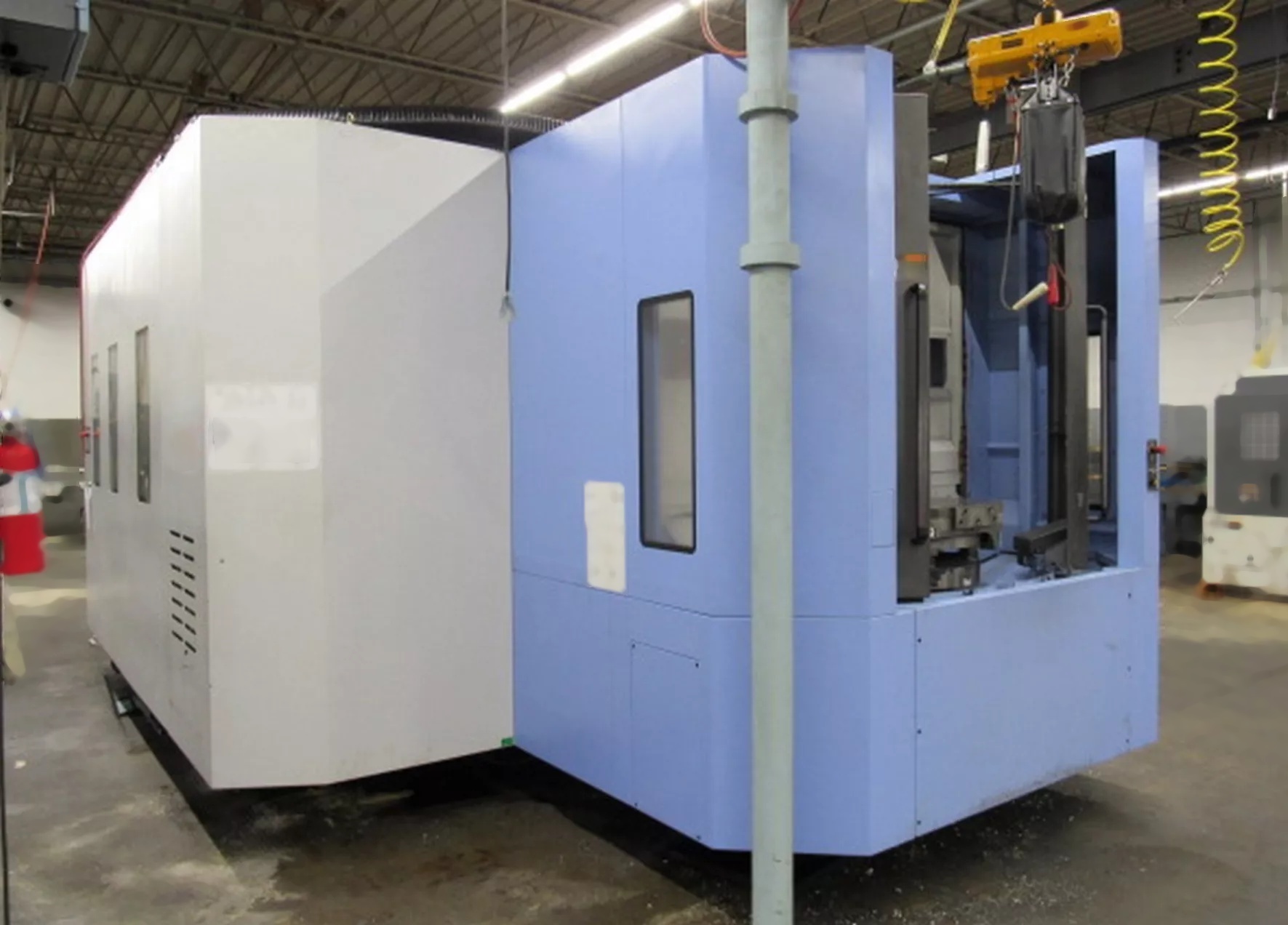 Photo Used DOOSAN NHP 5500 For Sale