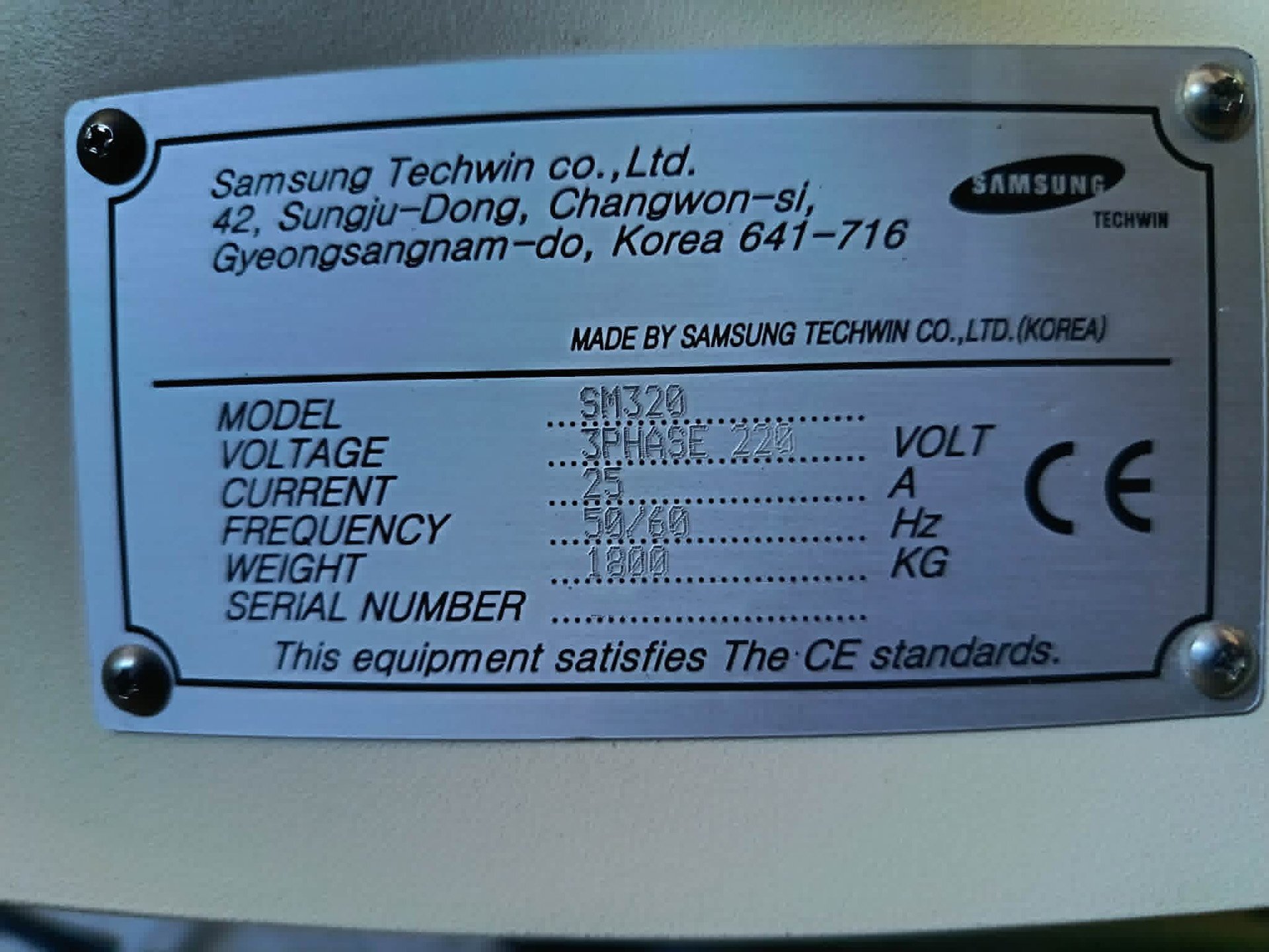图为 已使用的 SAMSUNG SM-320 待售