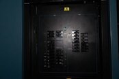 Photo Used EATON NOVA / AXCELIS NV 10-80 For Sale