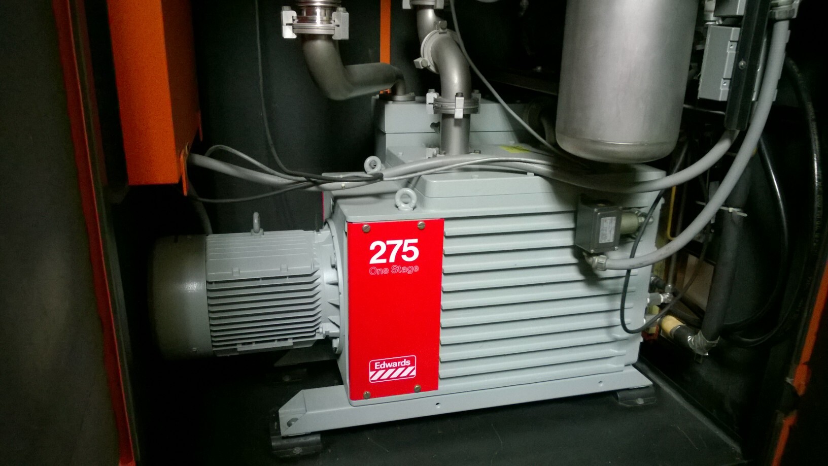 Foto Verwendet EDWARDS E-275 Zum Verkauf