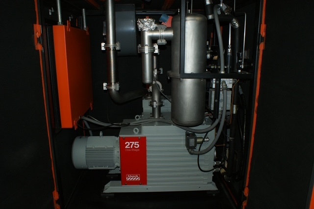 Photo Used EDWARDS E1M275 For Sale