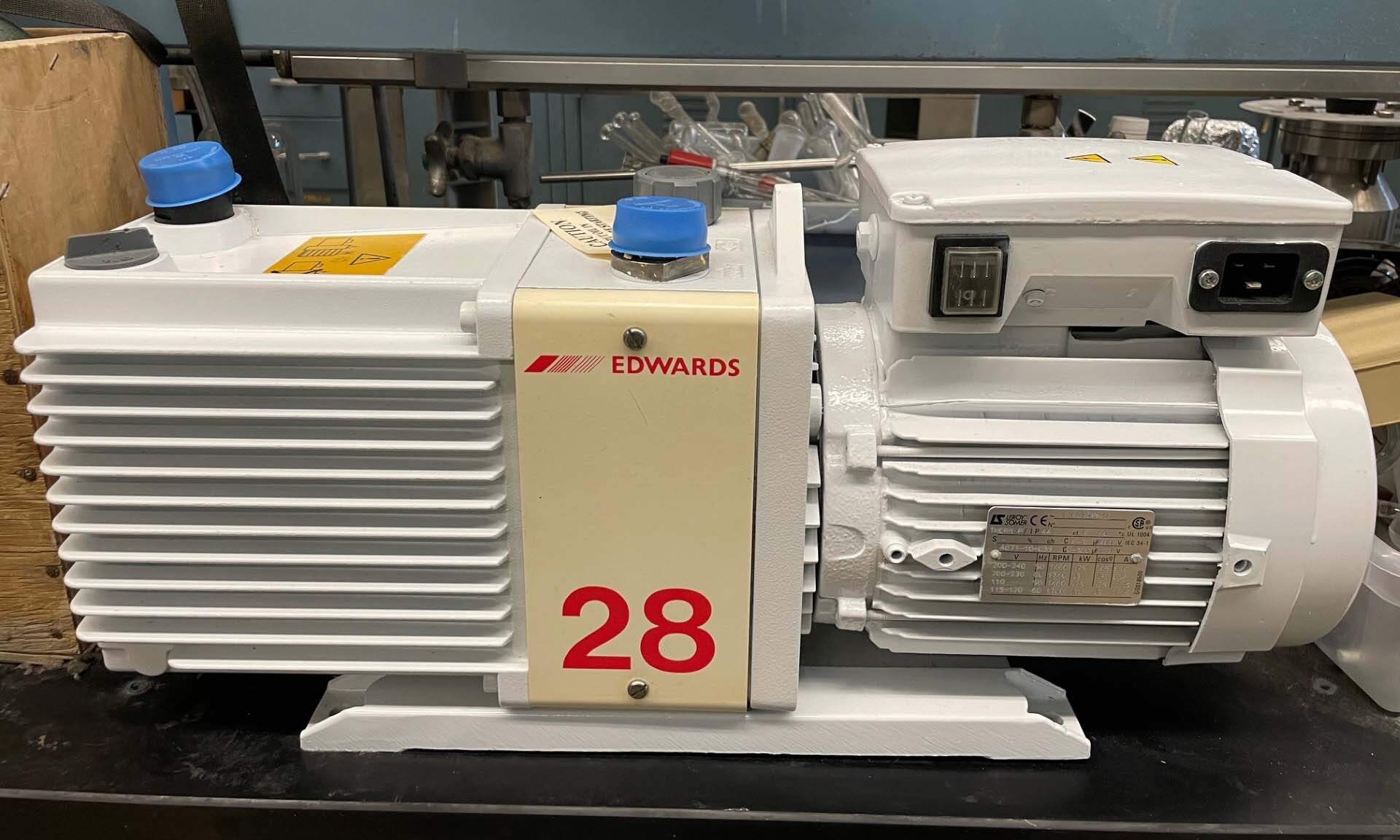 フォト（写真） 使用される EDWARDS E2M28 販売のために