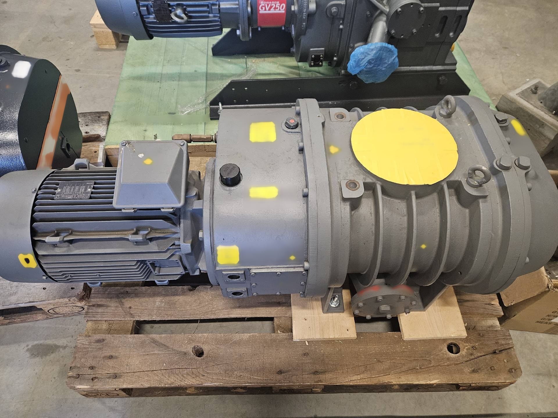 圖為 已使用的 EDWARDS EH2600 待售