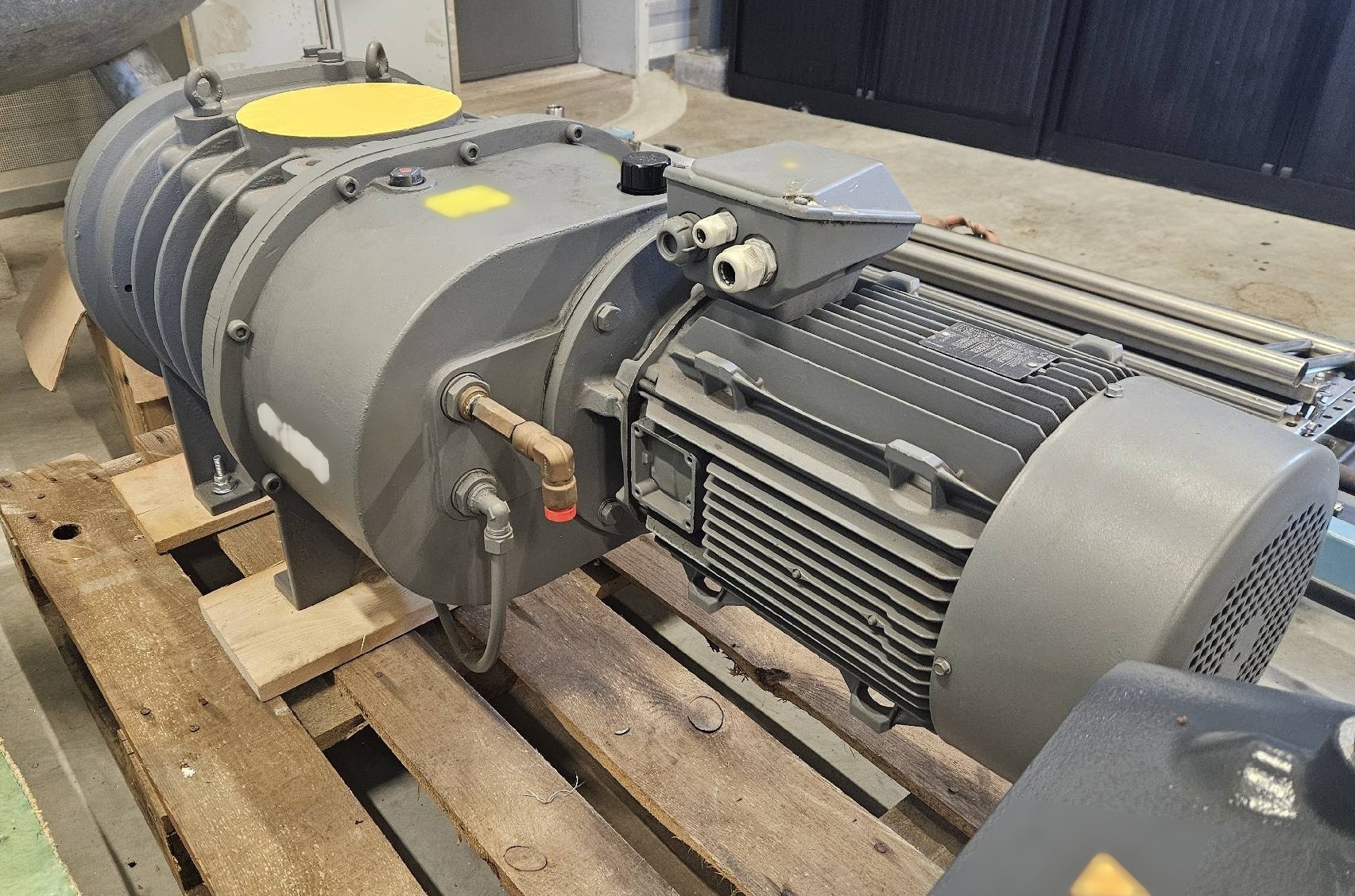 圖為 已使用的 EDWARDS EH2600 待售
