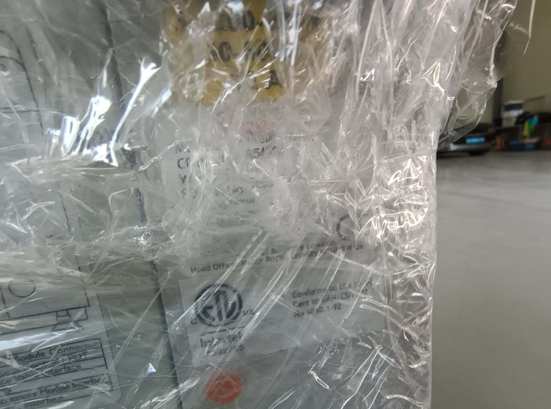Foto Verwendet EDWARDS IGX6/100L Zum Verkauf