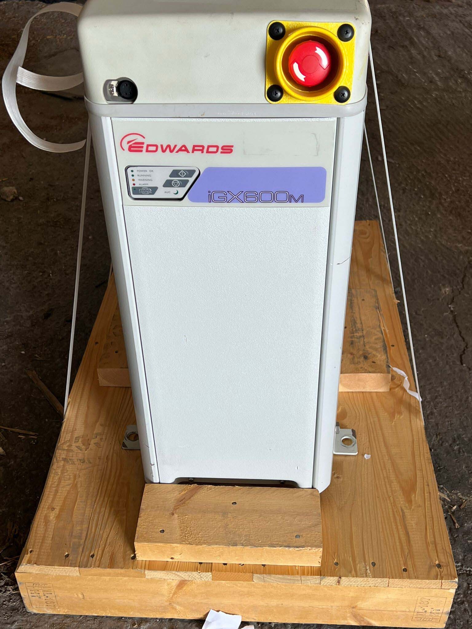 Photo Used EDWARDS IGX600M For Sale