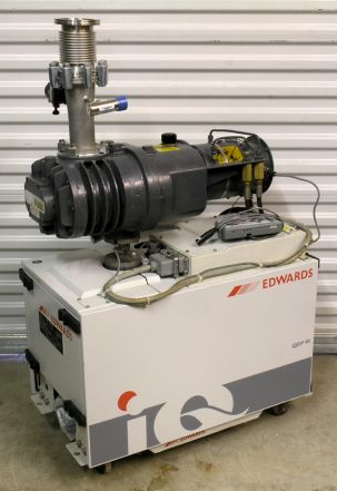 Photo Used EDWARDS iQDP40 / QMB250 For Sale