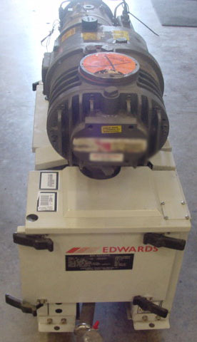 Photo Used EDWARDS iQDP40 / QMB250 For Sale