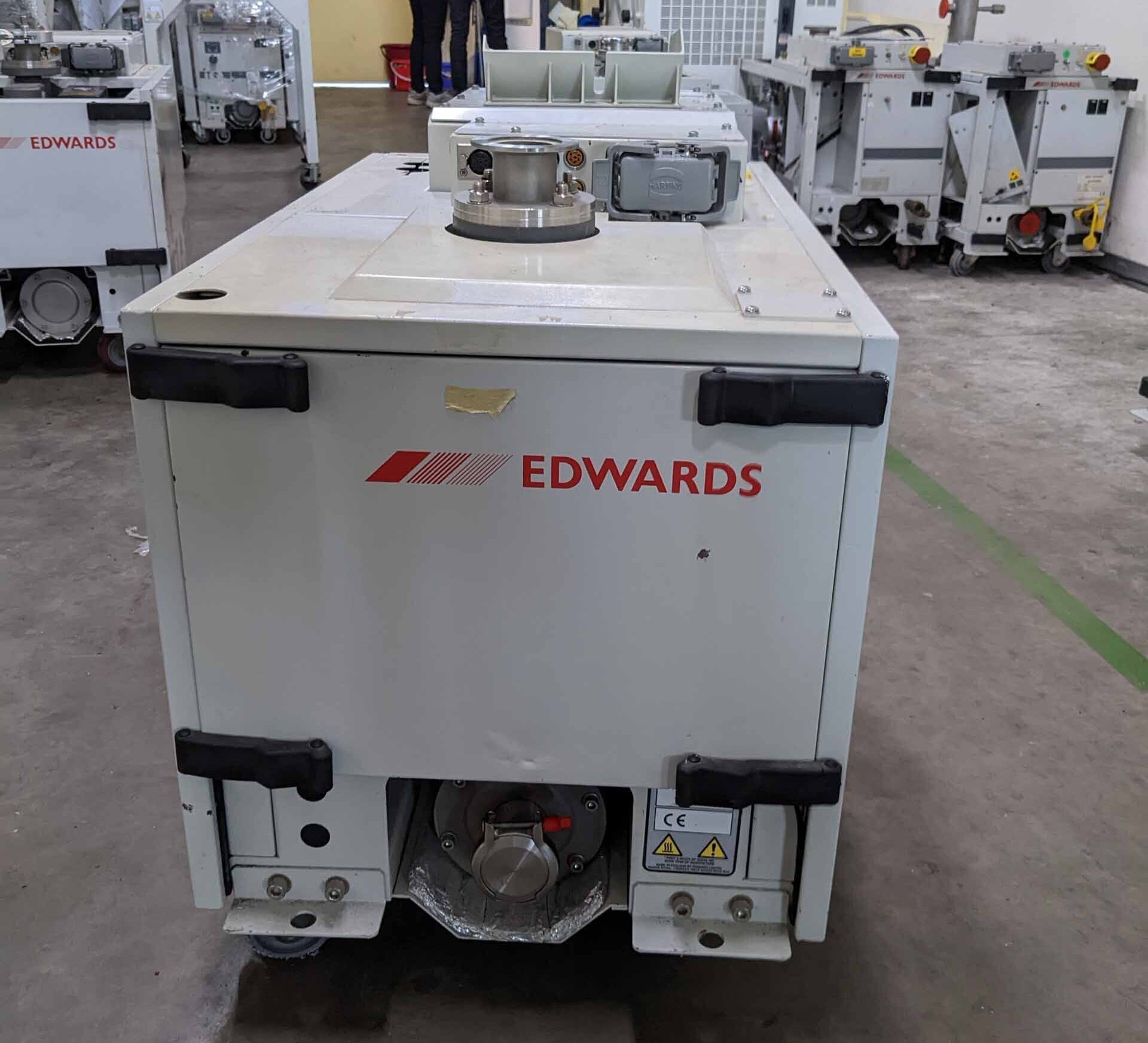 Photo Used EDWARDS iQDP40 For Sale