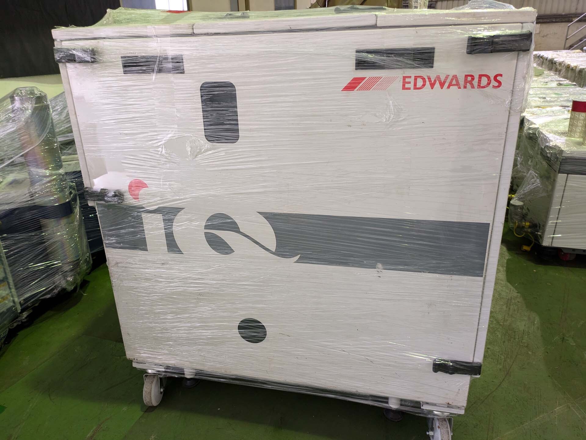 Photo Used EDWARDS iQDP80 / 500 For Sale