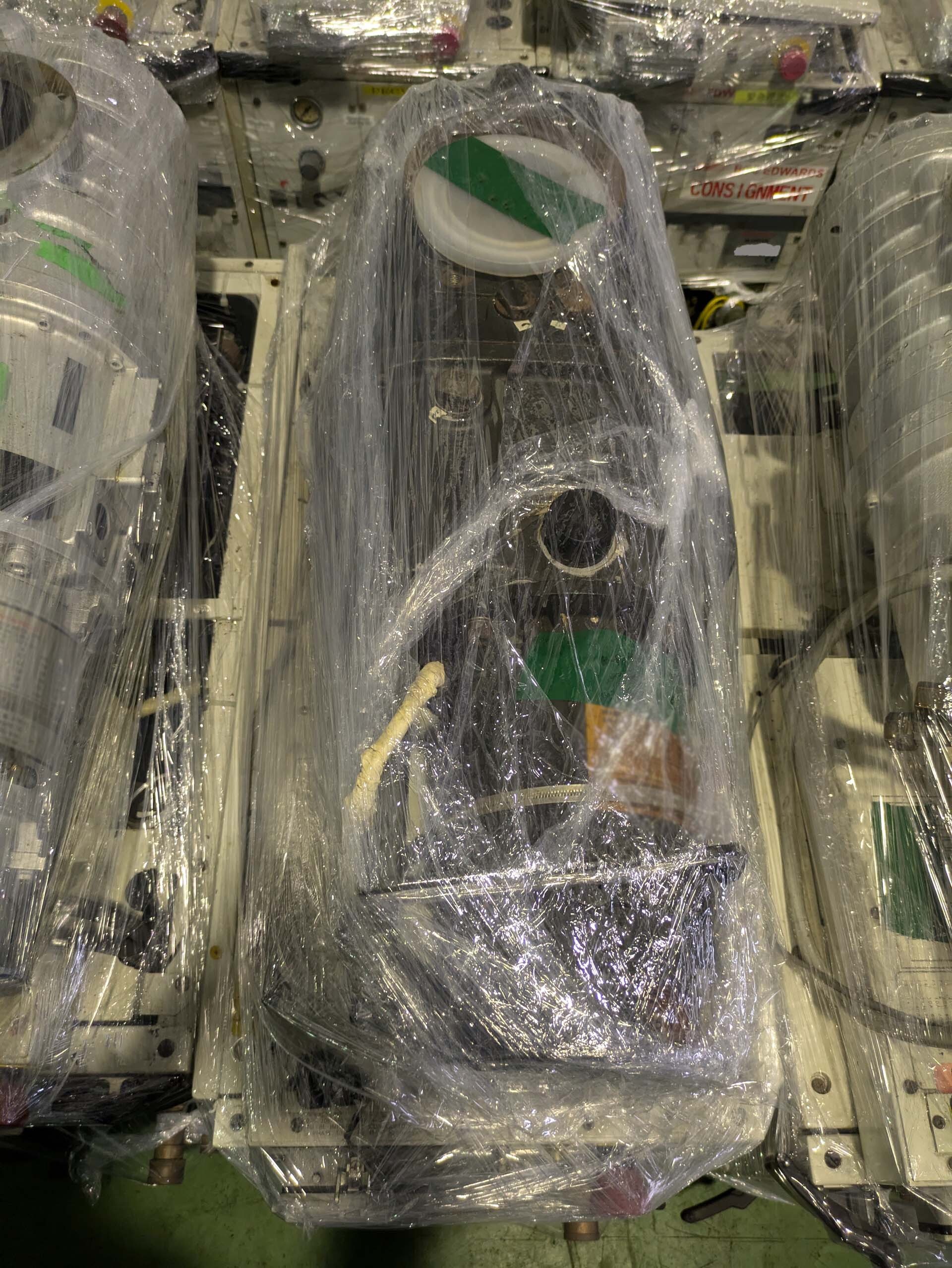 Photo Used EDWARDS iQDP80 / 500 For Sale