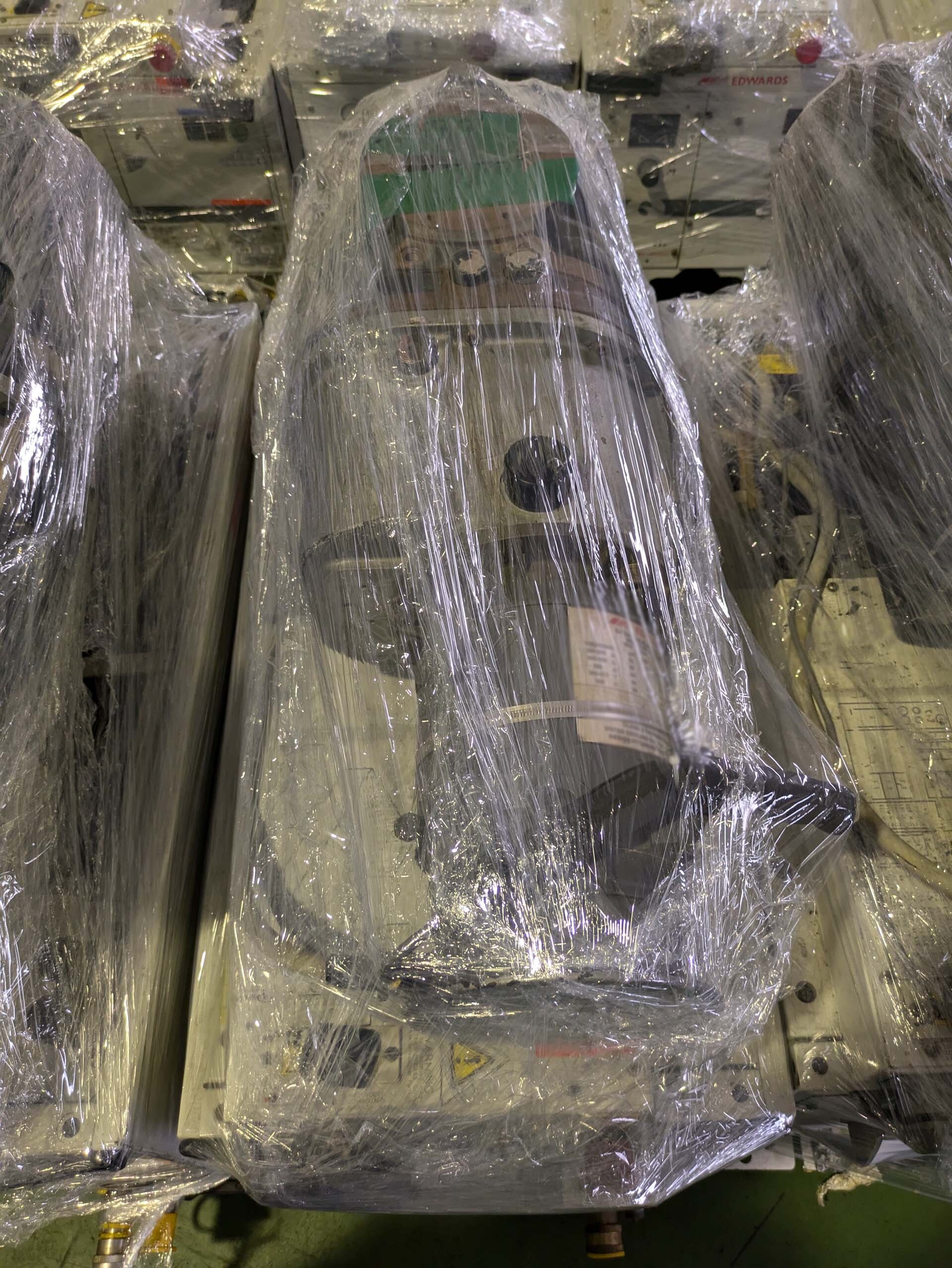 Photo Used EDWARDS iQDP80 / 500 For Sale