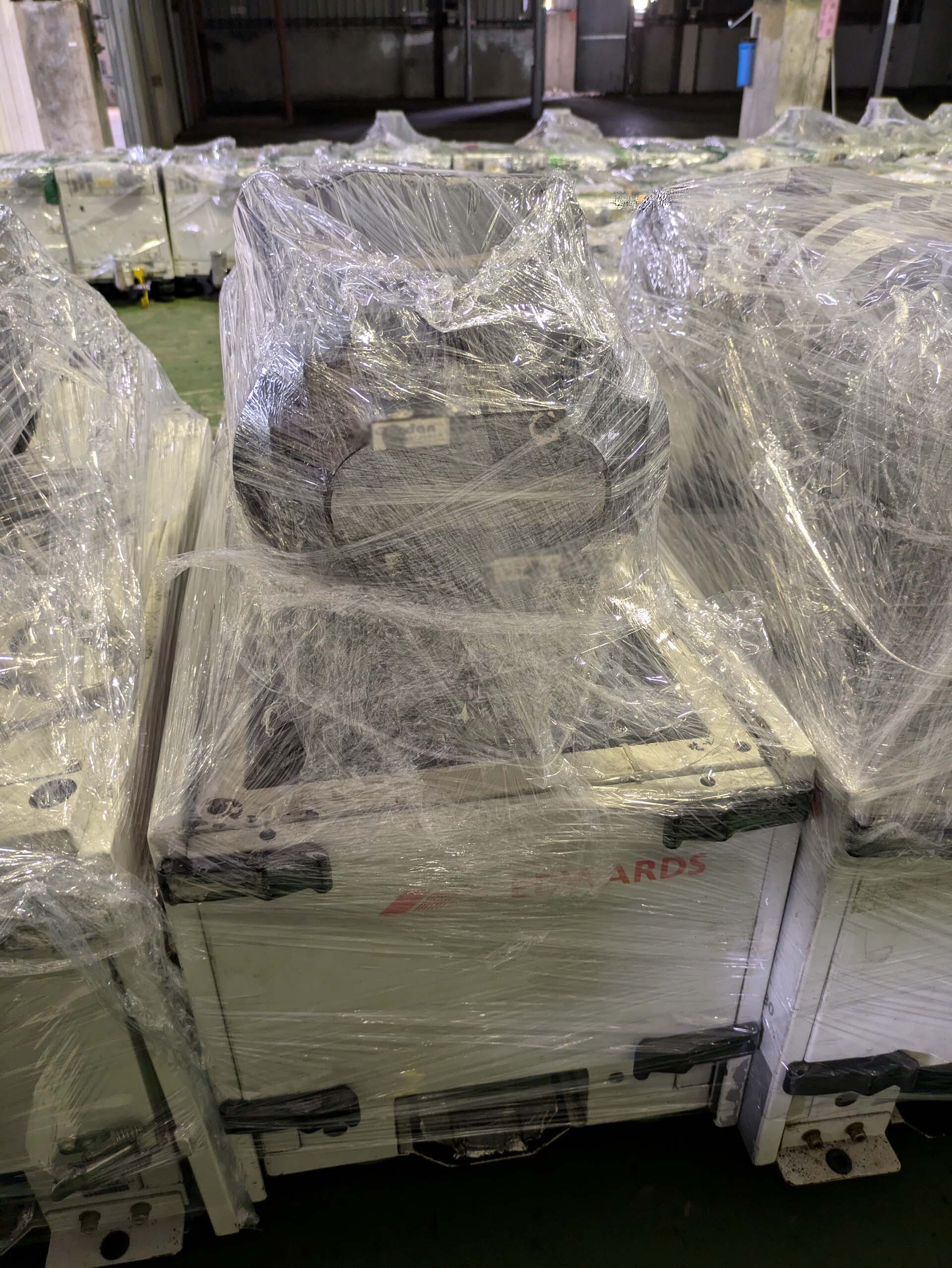 Photo Used EDWARDS iQDP80 / 500 For Sale