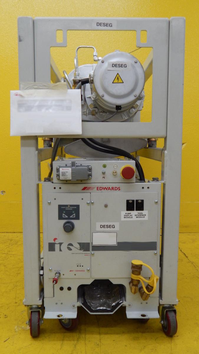 Photo Used EDWARDS iQDP80 / QMB1200 For Sale