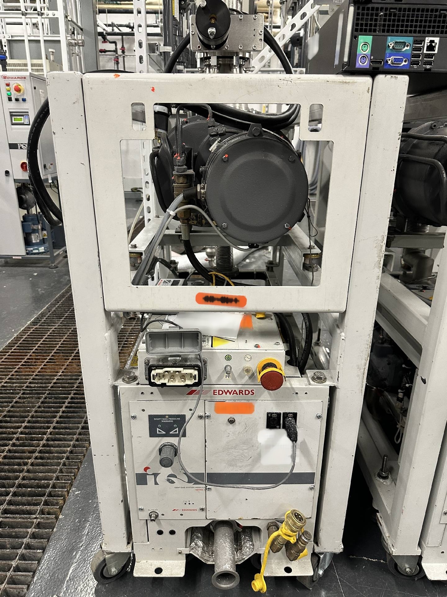 Foto Verwendet EDWARDS iQDP80 / QMB1200 Zum Verkauf