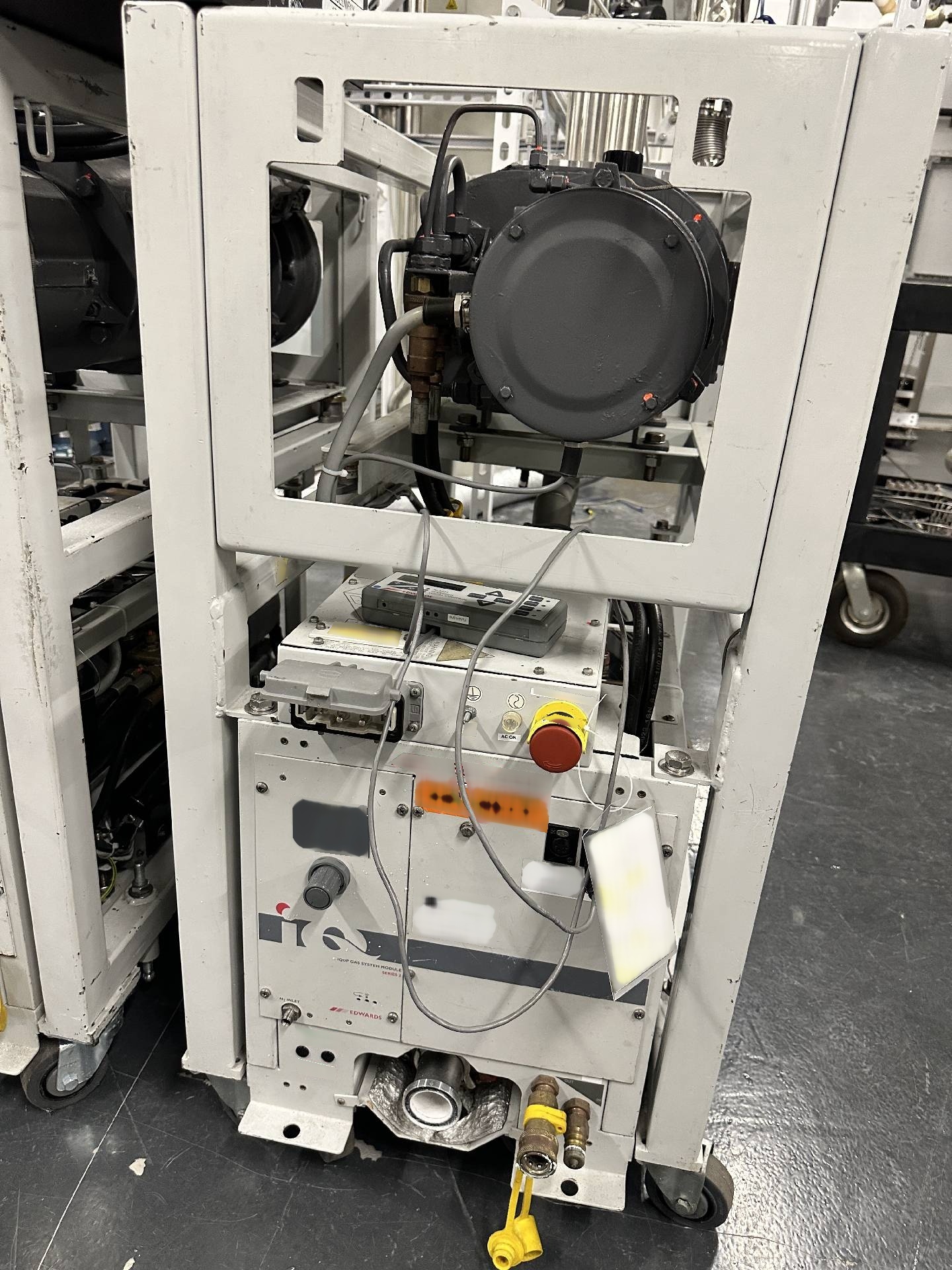 Foto Verwendet EDWARDS iQDP80 / QMB1200 Zum Verkauf