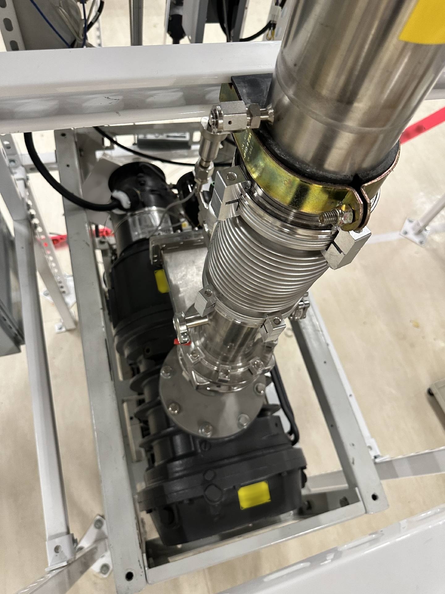 Foto Verwendet EDWARDS iQDP80 / QMB1200 Zum Verkauf