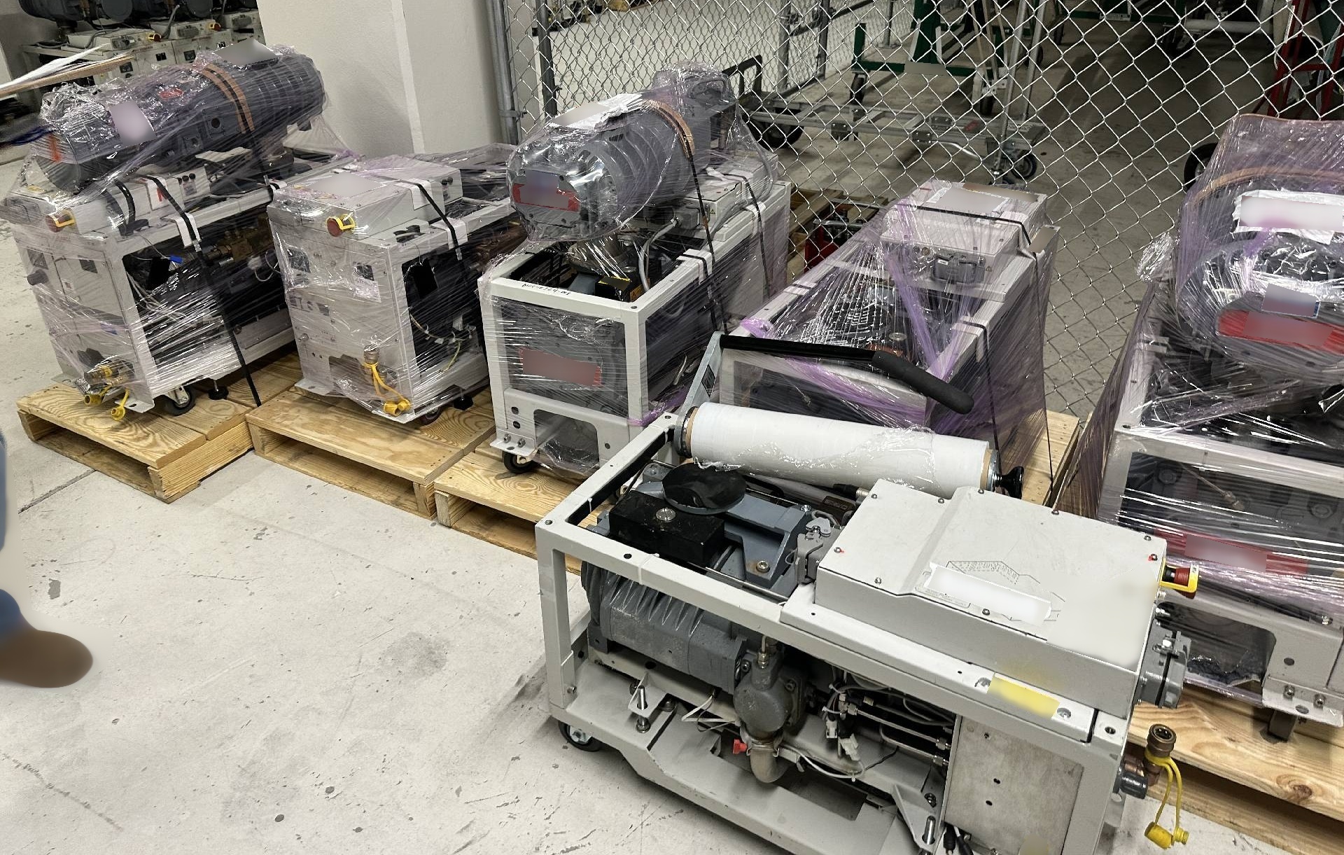 Foto Verwendet EDWARDS iQDP80 / QMB250 Zum Verkauf