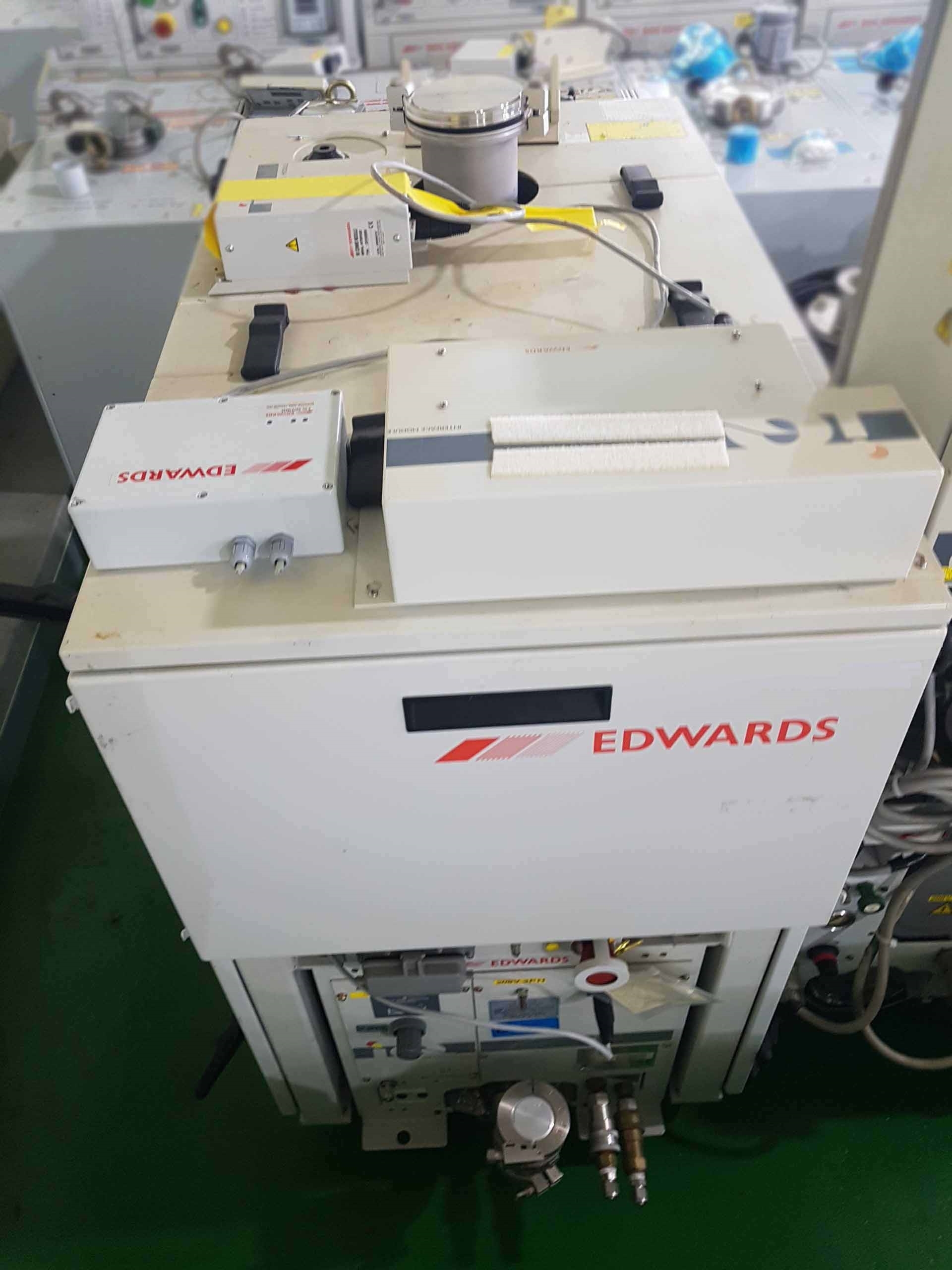 Photo Used EDWARDS iQDP80 / QMB500 For Sale