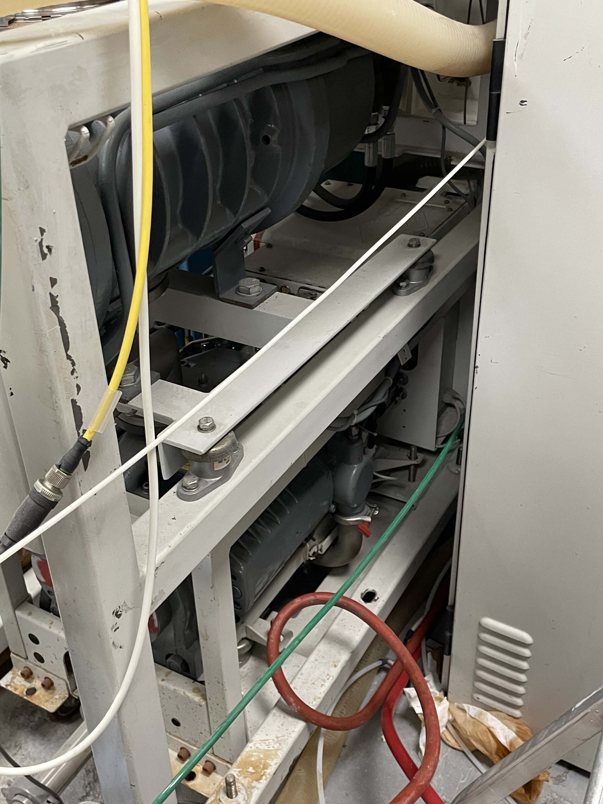 Foto Verwendet EDWARDS iQDP80 / QMB1200 Zum Verkauf