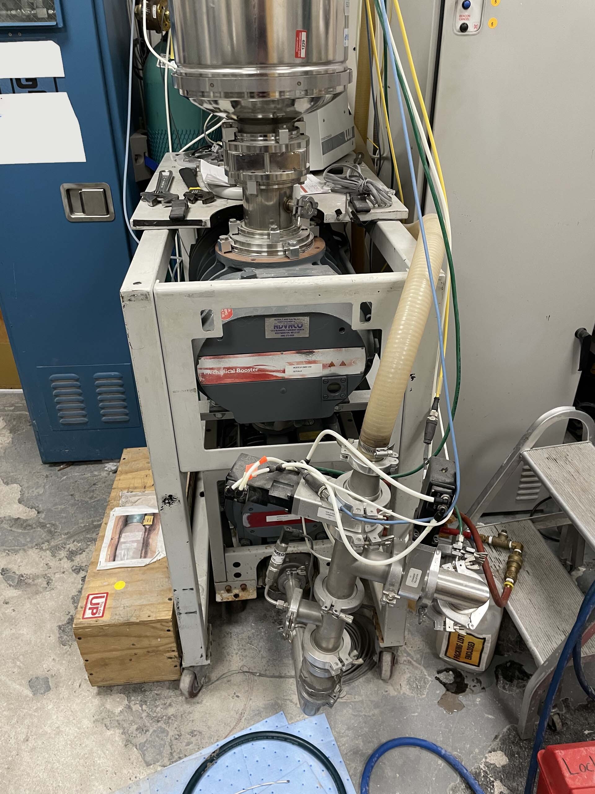 Foto Verwendet EDWARDS iQDP80 / QMB1200 Zum Verkauf