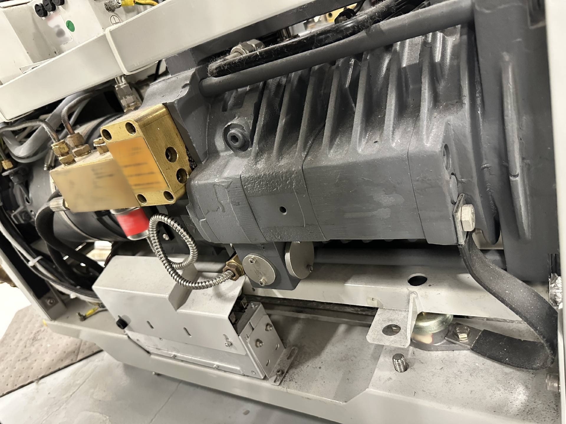 Photo Used EDWARDS iQDP80 For Sale