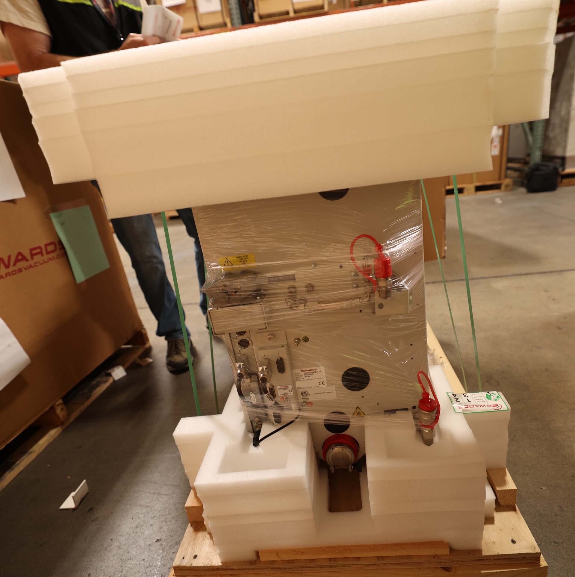 Foto Verwendet EDWARDS iXH1210 Zum Verkauf