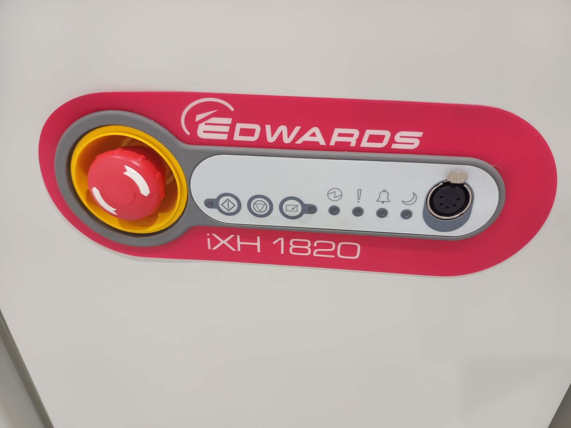 Foto Verwendet EDWARDS iXH1820 HV Zum Verkauf