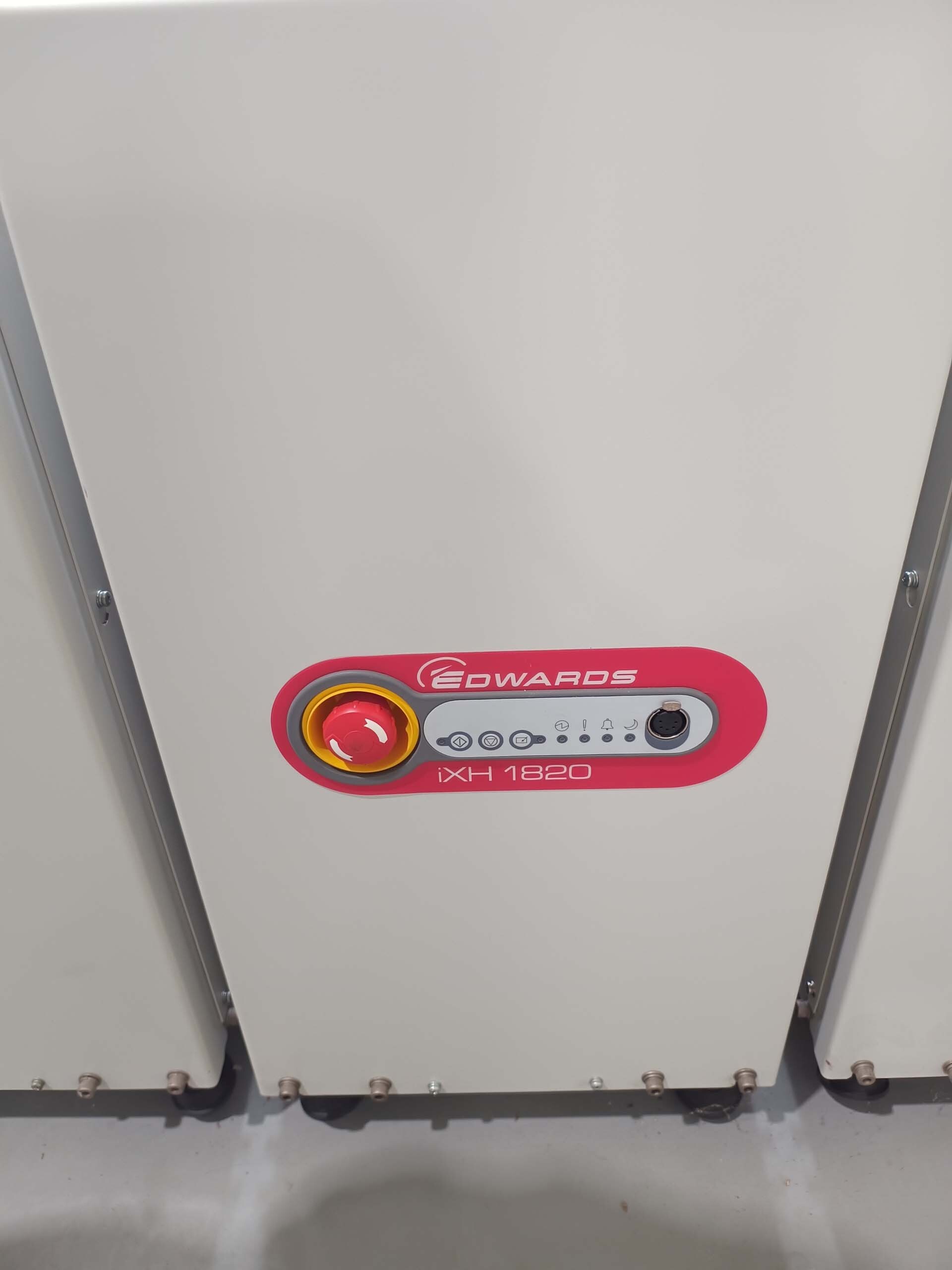 图为 已使用的 EDWARDS iXH1820 HV 待售