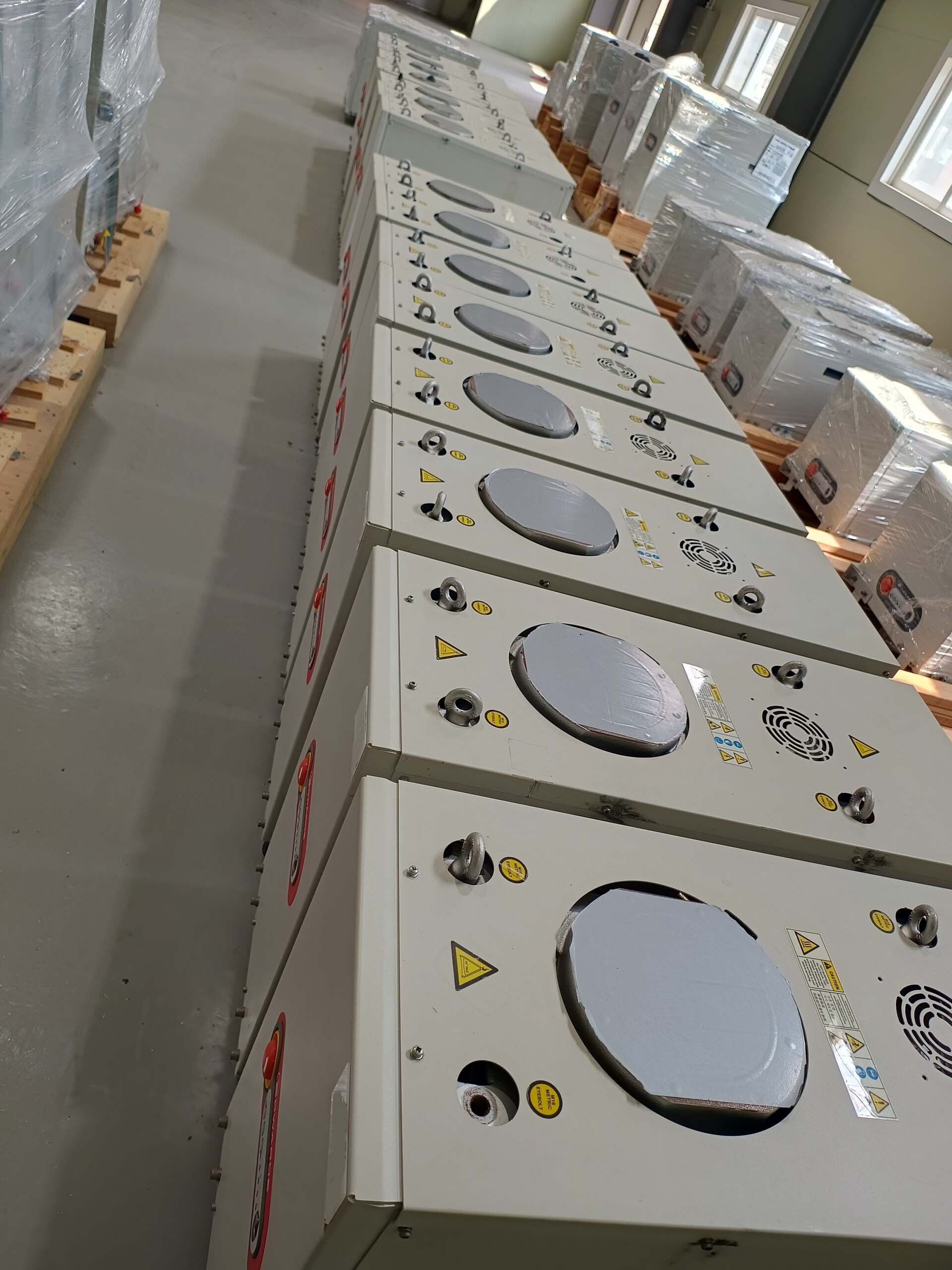 图为 已使用的 EDWARDS iXH1820 HV 待售