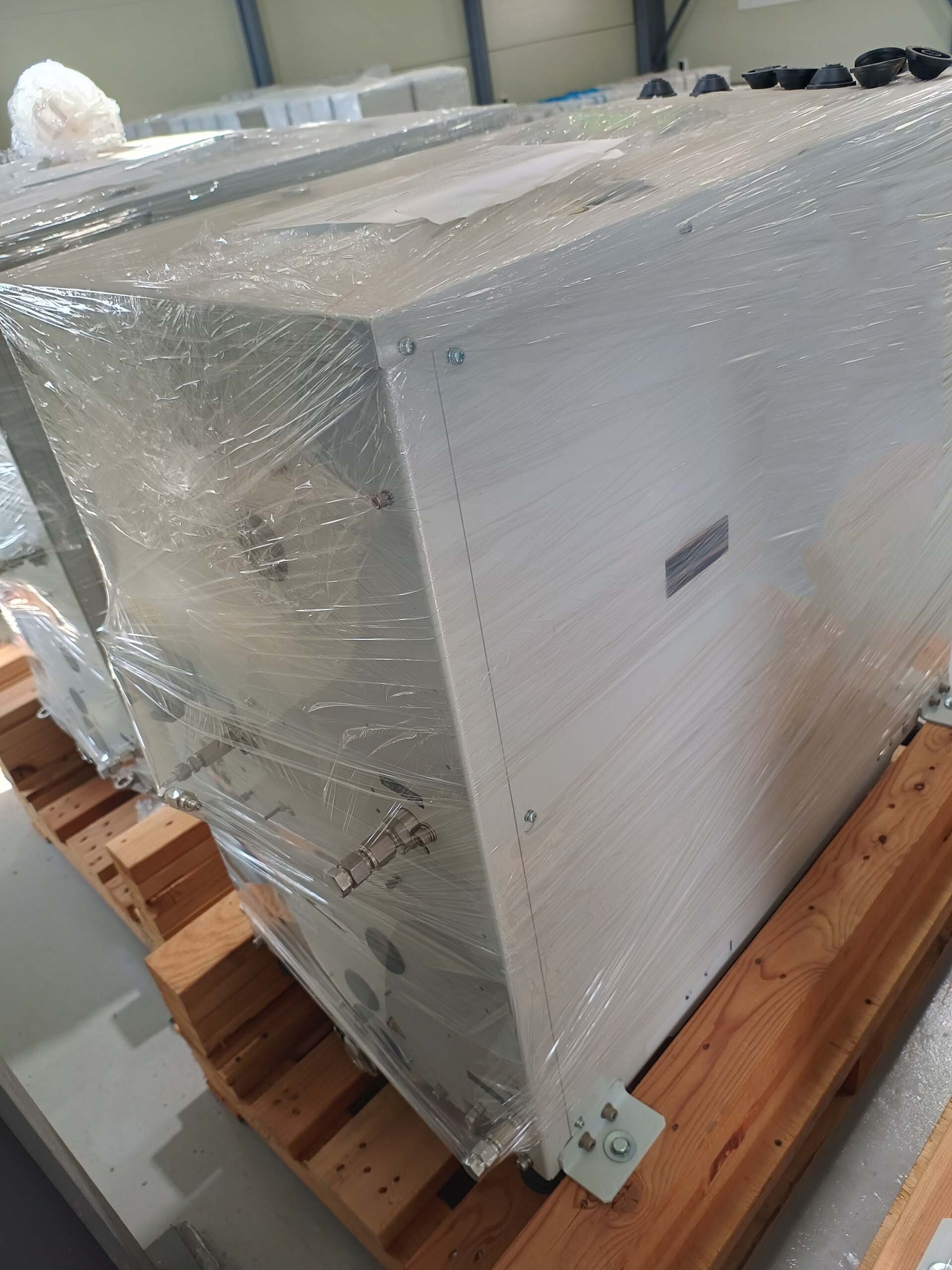 图为 已使用的 EDWARDS iXH3045H 待售