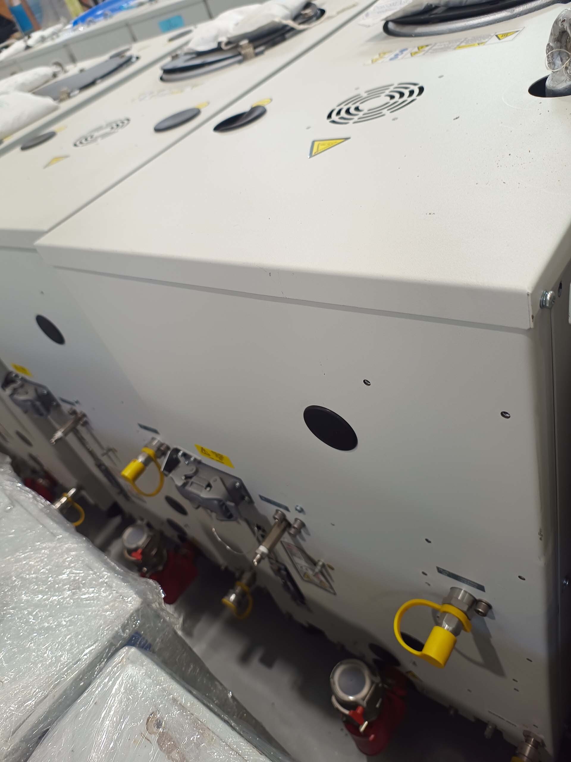 Photo Used EDWARDS iXH6045H For Sale