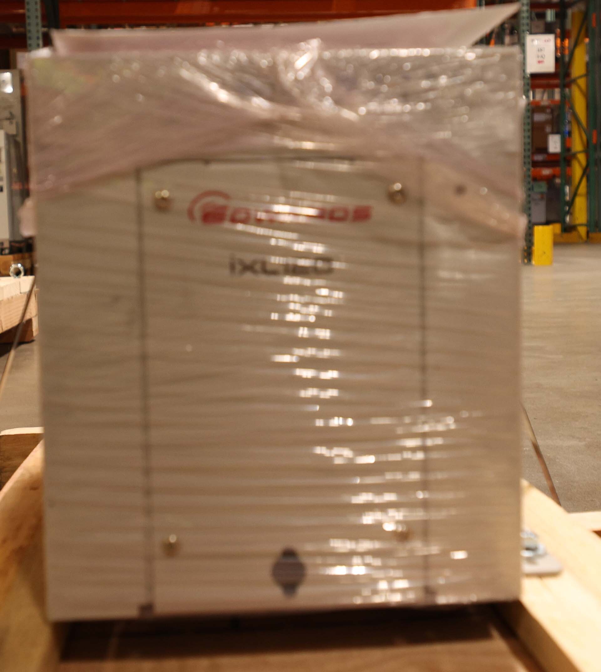 Photo Used EDWARDS iXL20 For Sale