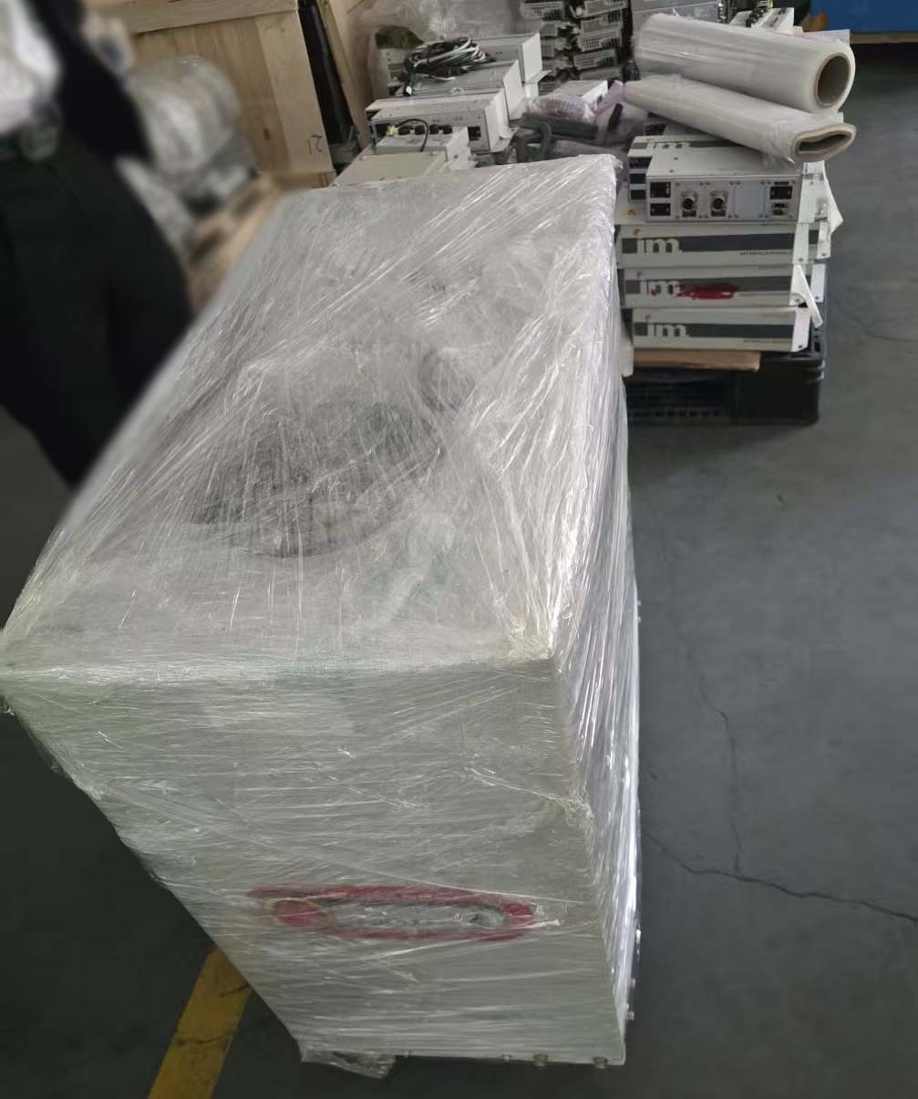 Foto Verwendet EDWARDS Lot of dry pumps Zum Verkauf