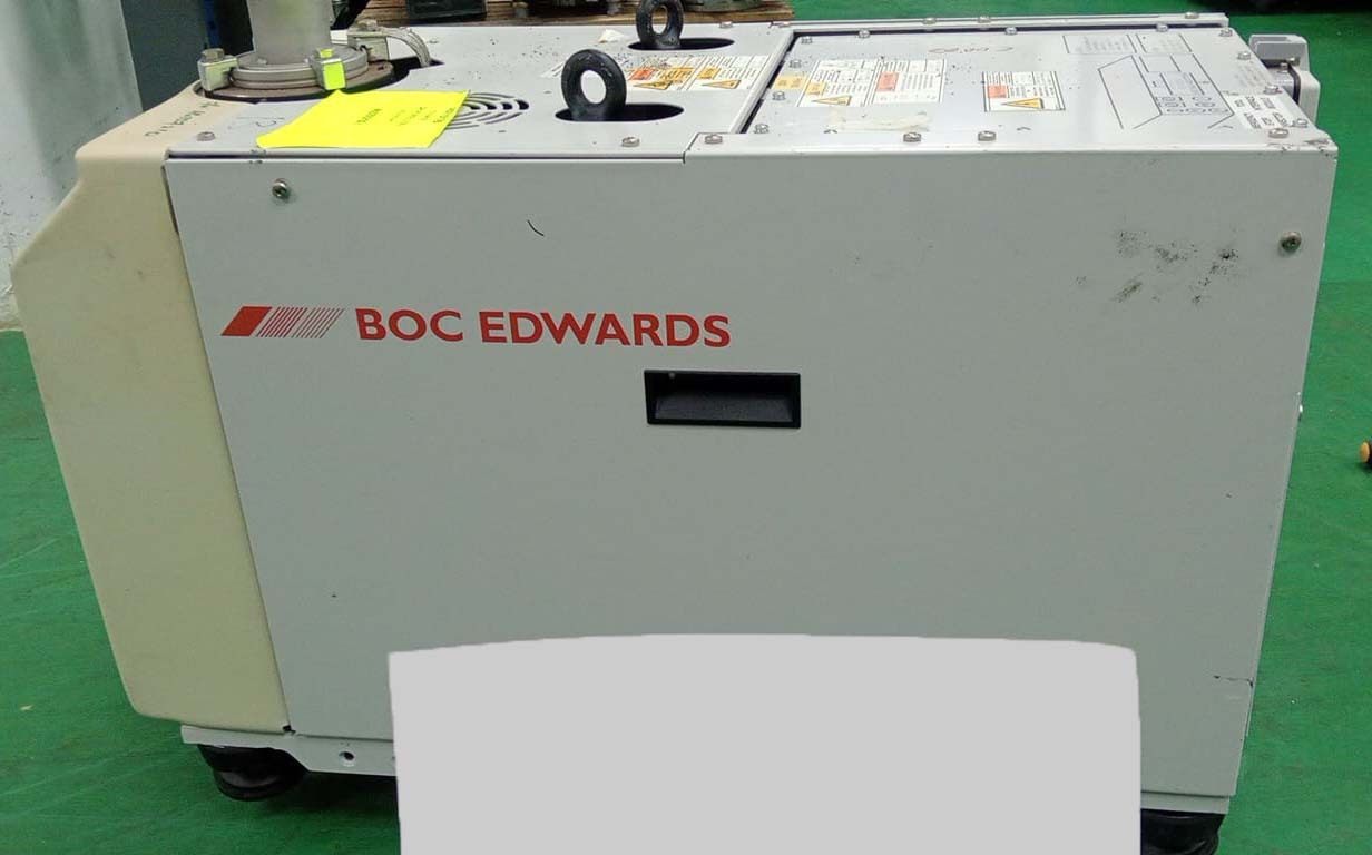 사진 사용됨 EDWARDS Lot of dry pumps 판매용