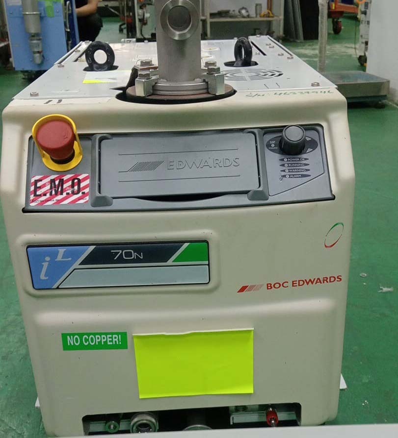 사진 사용됨 EDWARDS Lot of dry pumps 판매용