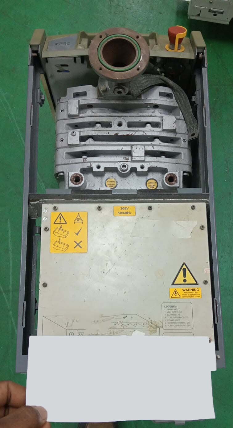 사진 사용됨 EDWARDS Lot of dry pumps 판매용
